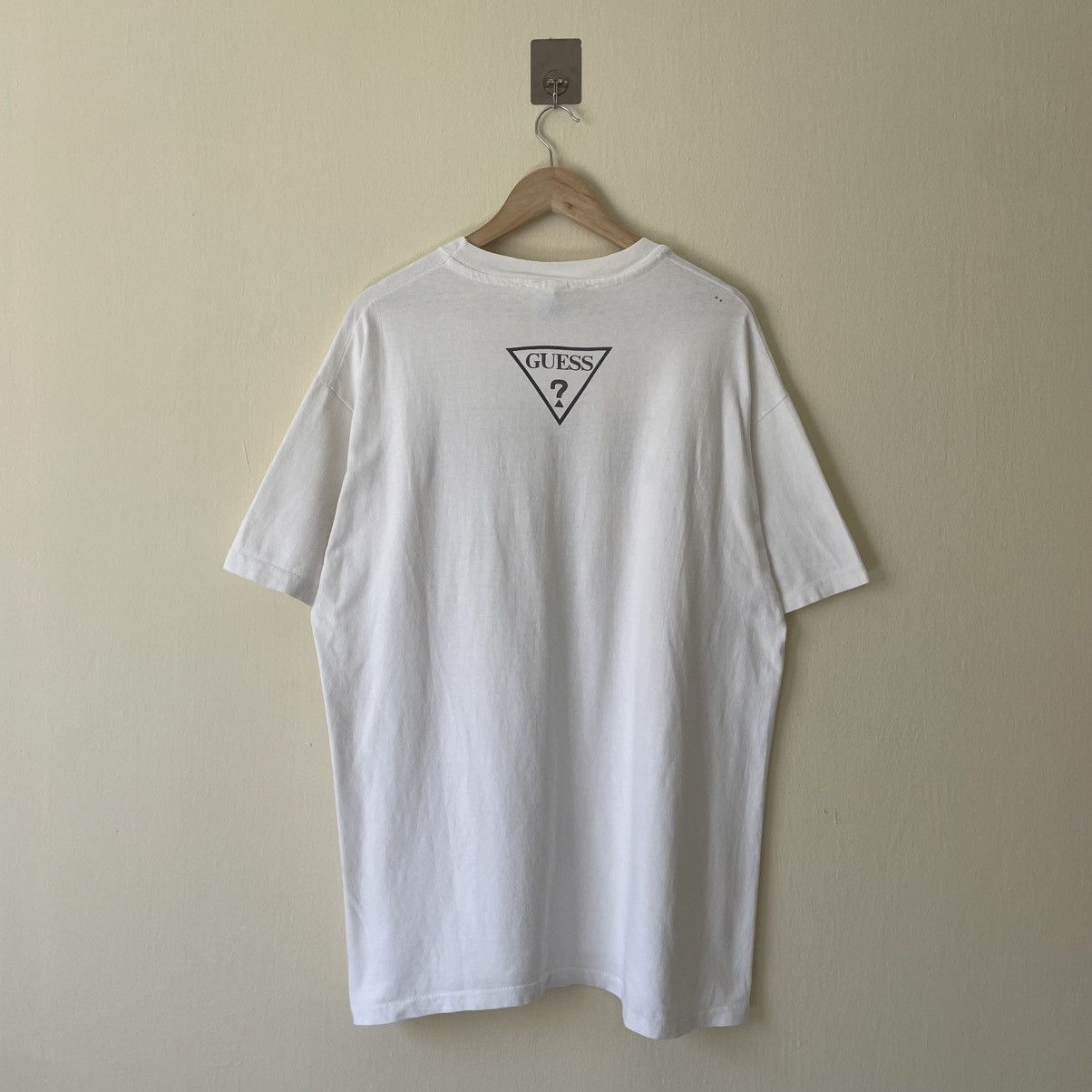 Guess Vintage Guess Iconic Logo Tee Shirt Size US XL / EU 56 / 4 - 2 Thumbnail