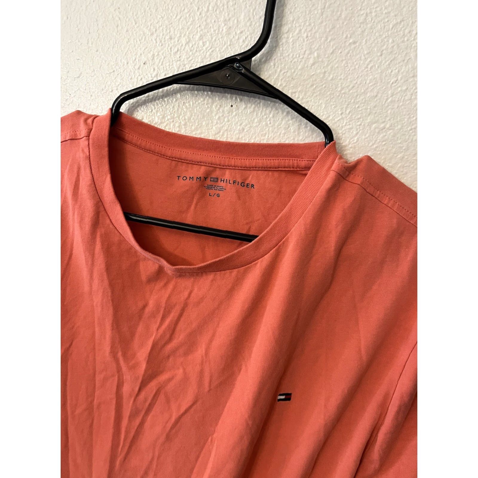 Tommy Hilfiger Tommy Hilfiger Mens T-Shirt Short Sleeve Crew Neck Solid Pink Salmon Size US L / EU 52-54 / 3 - 5 Thumbnail