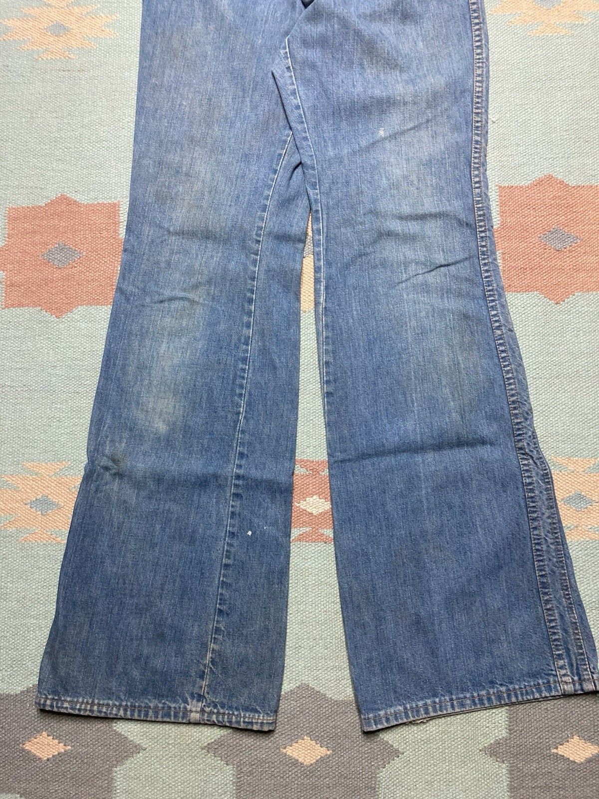 Vintage 1970s denim bell bottom jeans flare wide distressed 28x33 Size 28" / US 6 / IT 42 - 7 Thumbnail