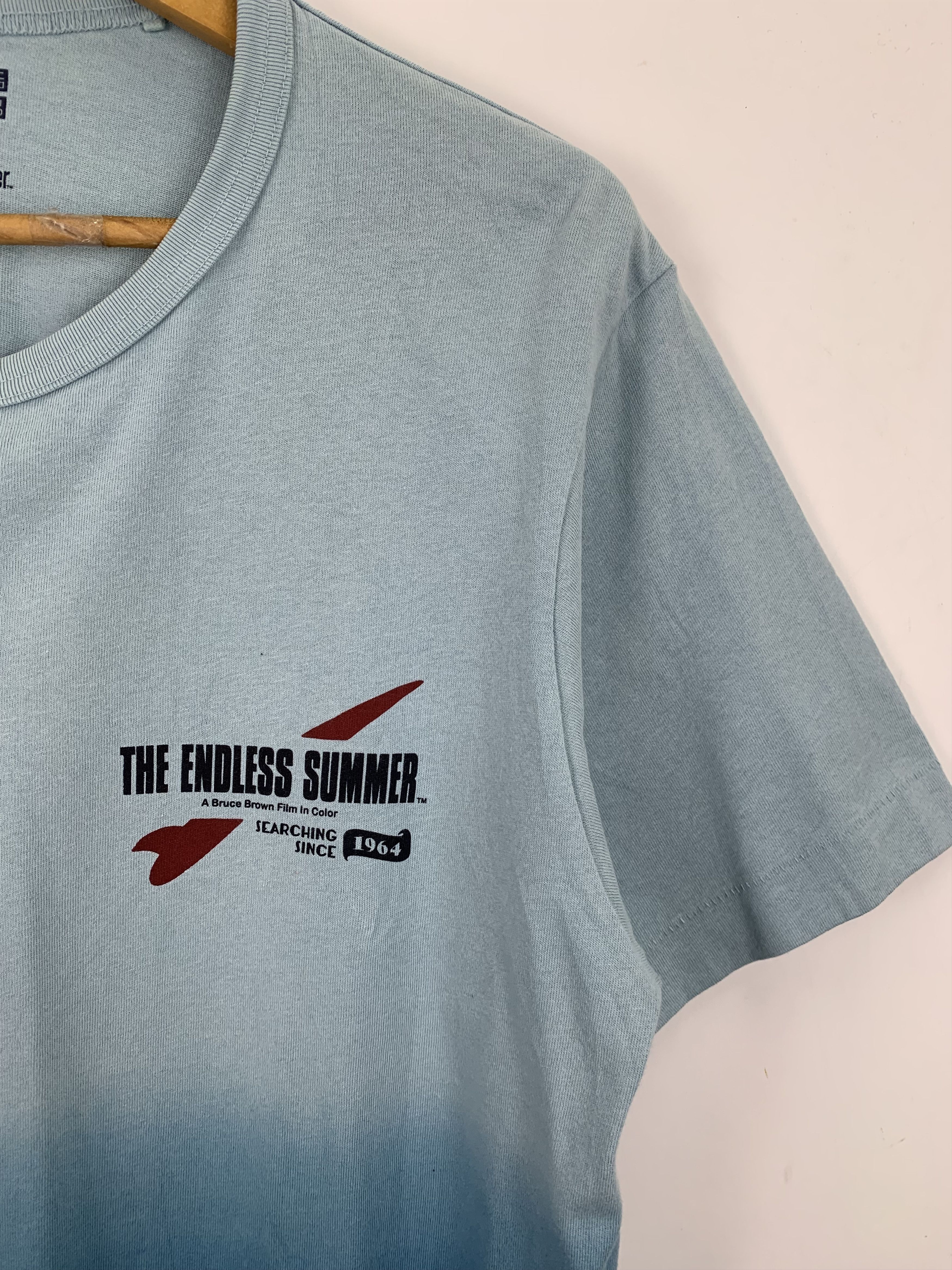 Uniqlo Uniqlo The Endless Summer Movie T Shirt TA0255 Size US L / EU 52-54 / 3 - 7 Thumbnail