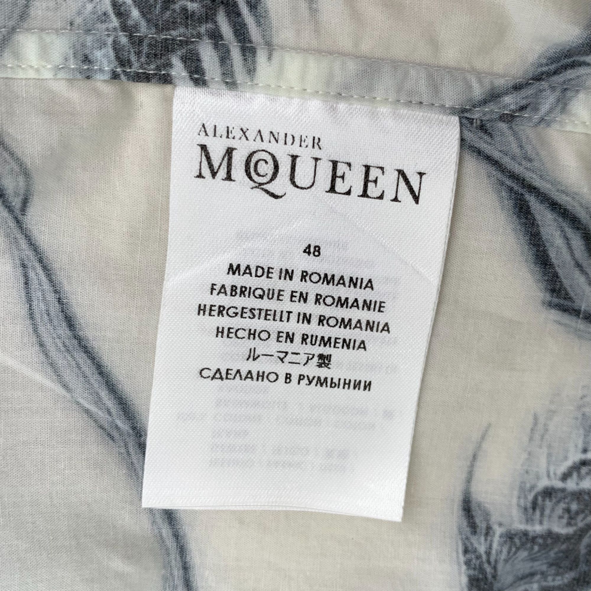 Alexander McQueen Alexander McQueen Mens Button-Up Shirt With Botanical Design Size US M / EU 48-50 / 2 - 7 Thumbnail