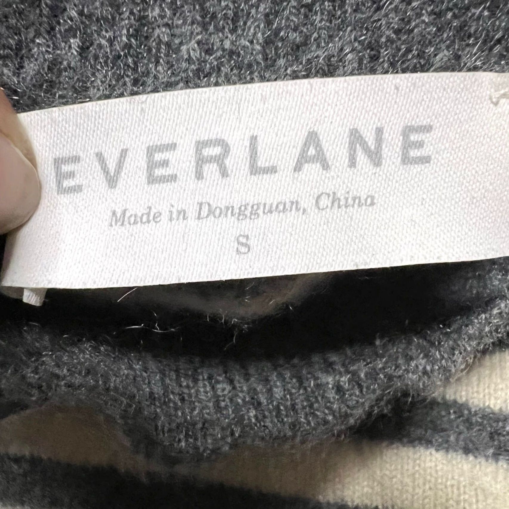 Everlane Everlane Sweater Womens Small Striped Cashmere Blend Gray stain Pullover Women S Regular Size S / US 4 / IT 40 - 6 Thumbnail