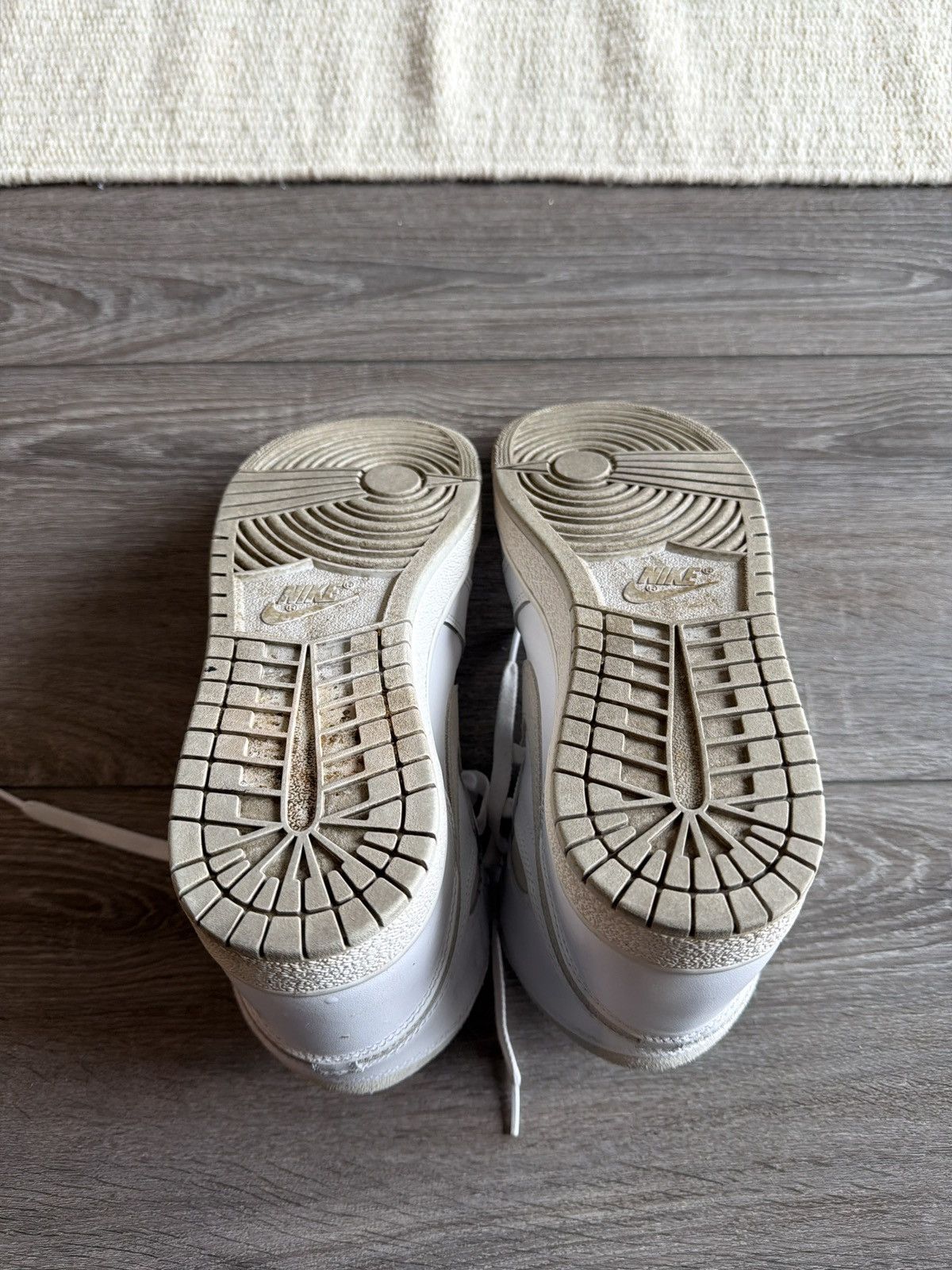 Nike Nike air jordan 1 1985 Size US 10.5 / EU 43-44 - 4 Thumbnail