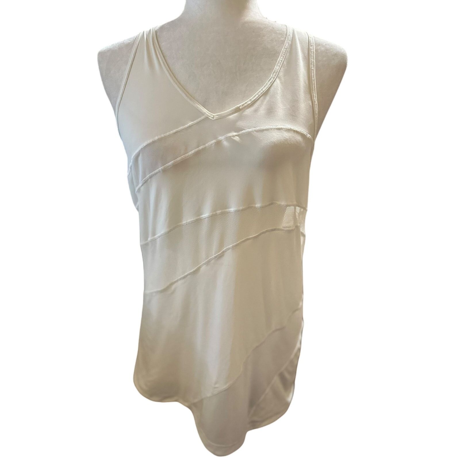 Lululemon Lululemon Mesh In Motion Racerback, White Size S / US 4 / IT 40 - 2 Thumbnail