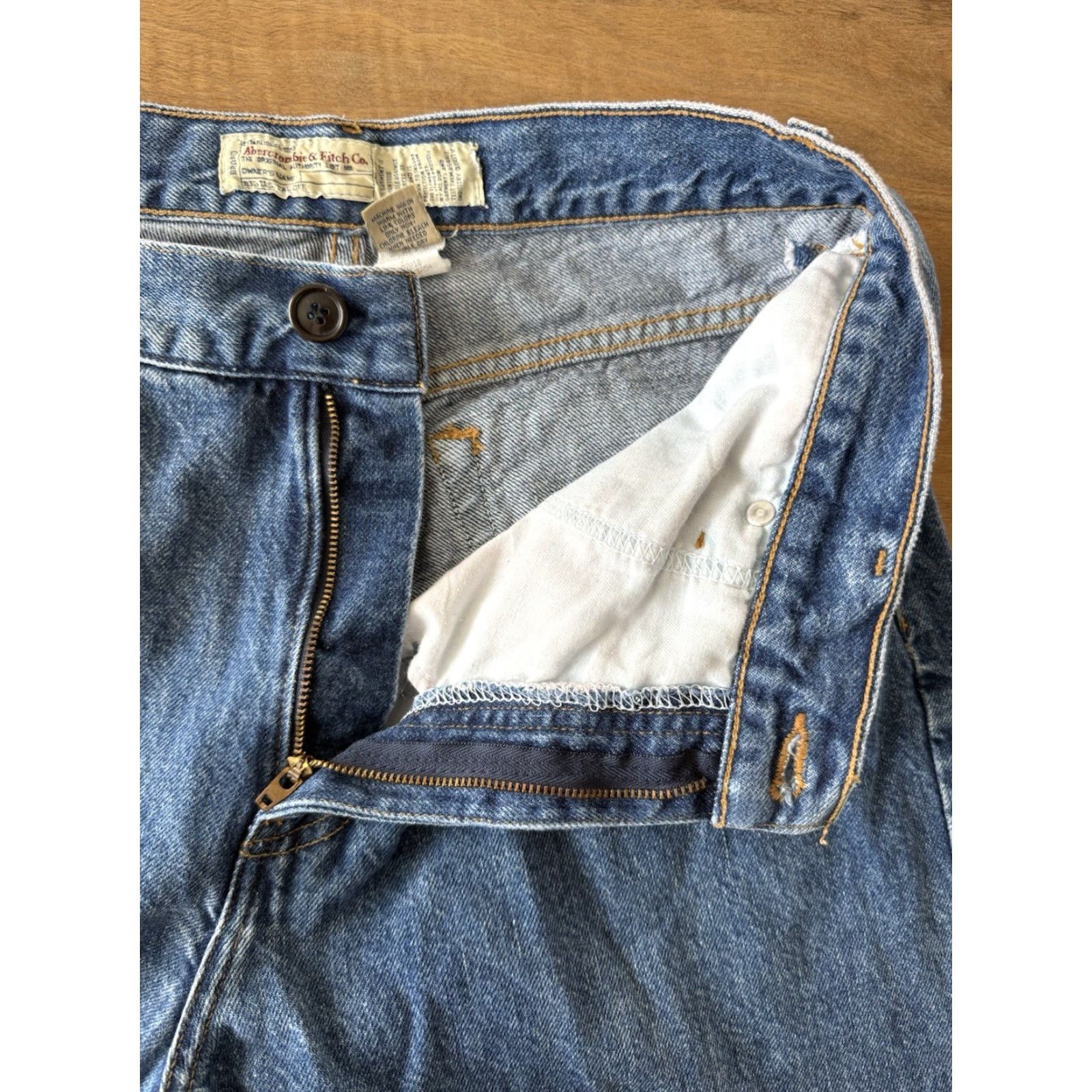 Abercrombie & Fitch VTG Abercrombie & Fitch Baggy Jeans Men 33x34 5-Pocket Denim Cotton Blue 90s Logo USA Relaxed Baggy Jeans Mens Size US 31 - 7 Thumbnail