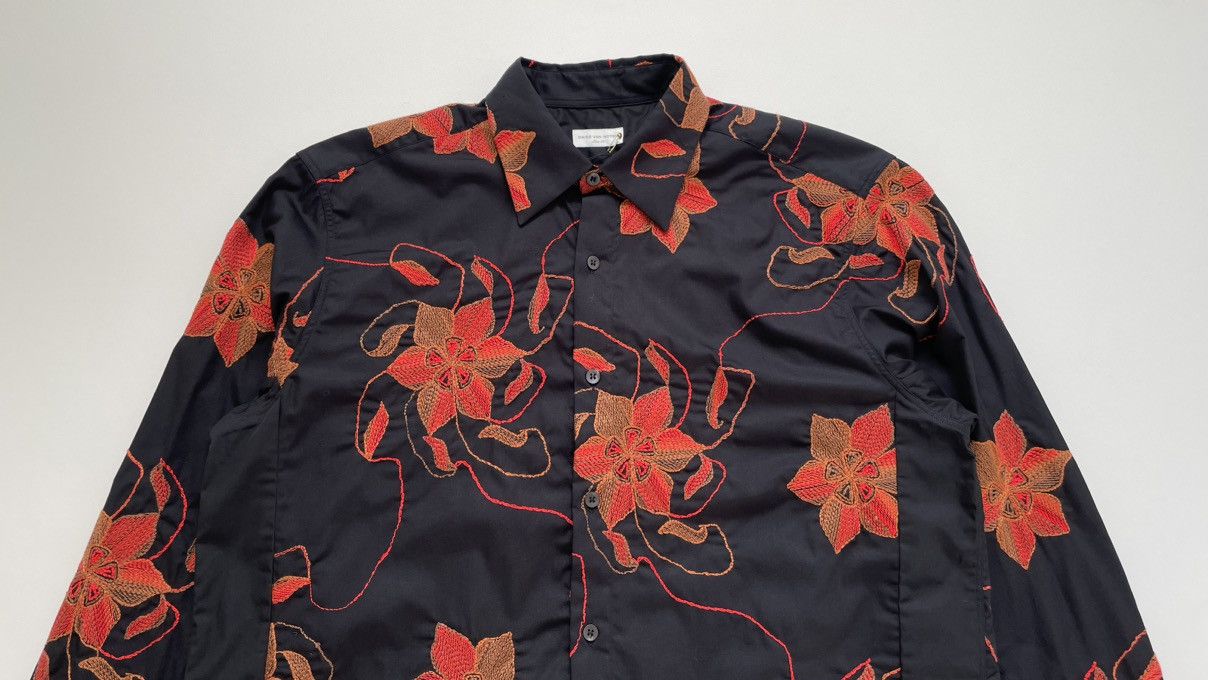 Dries Van Noten A/W 17 ‘Flower Embroidered’ Black Shirt Size US M / EU 48-50 / 2 - 3 Thumbnail