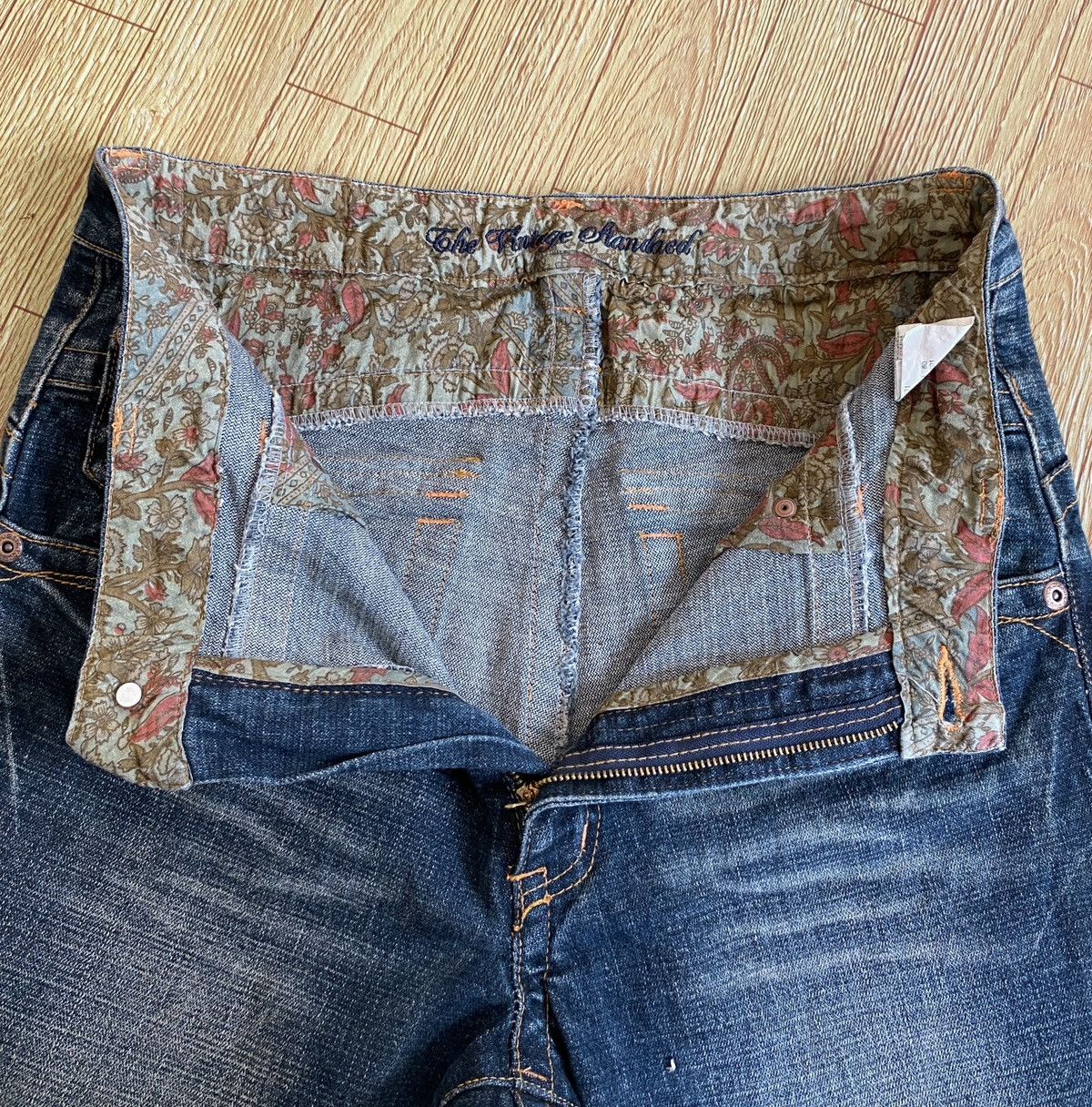 Japanese Brand Very Rare Design Vintage Japanese Brand Flared Jeans 1990s Size US 30 / EU 46 - 8 Thumbnail