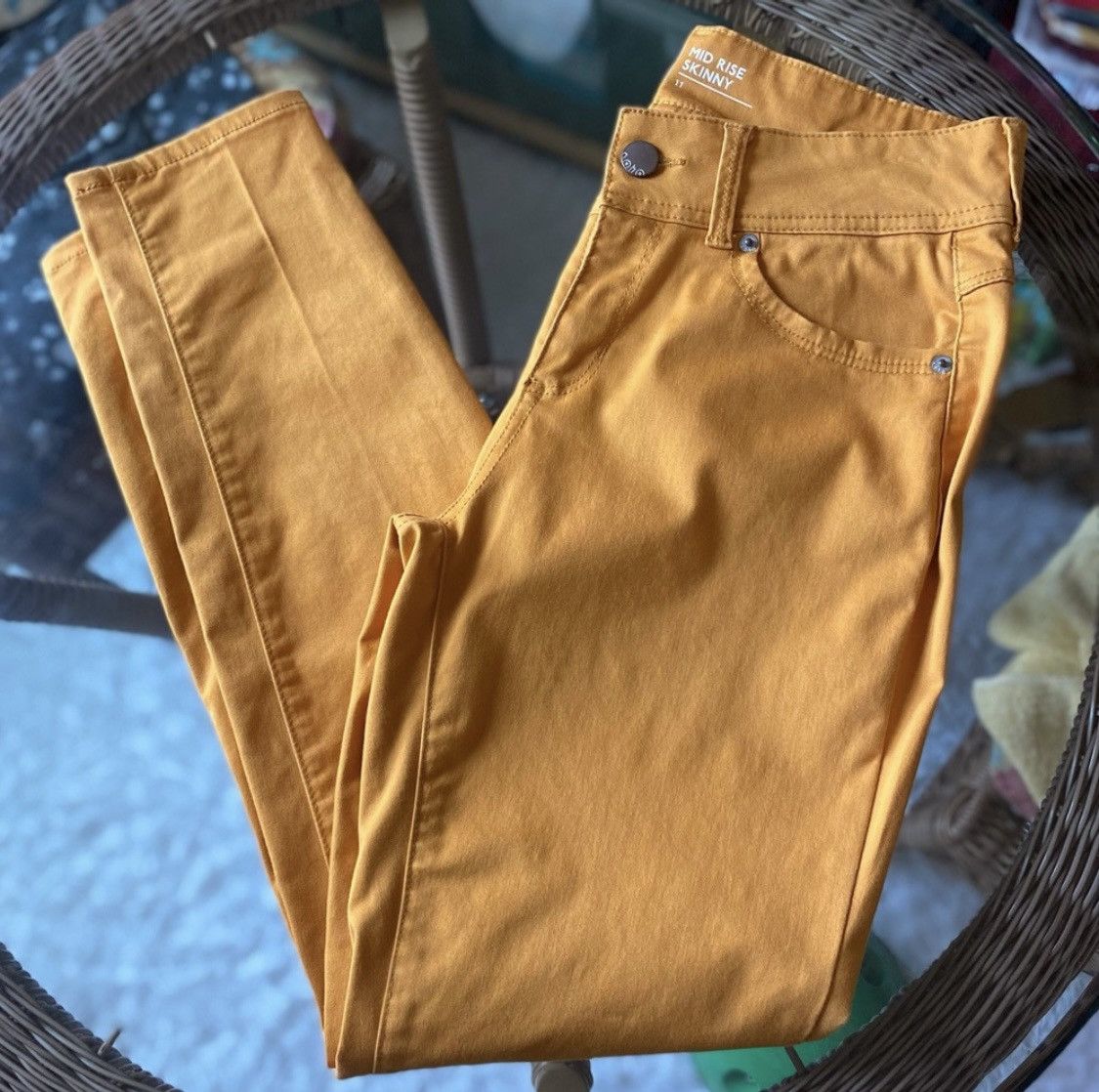 Other MUSTARD MID RISE SKINNY PANTS SIZE 11 Size 28" / US 6 / IT 42 - 1 Thumbnail