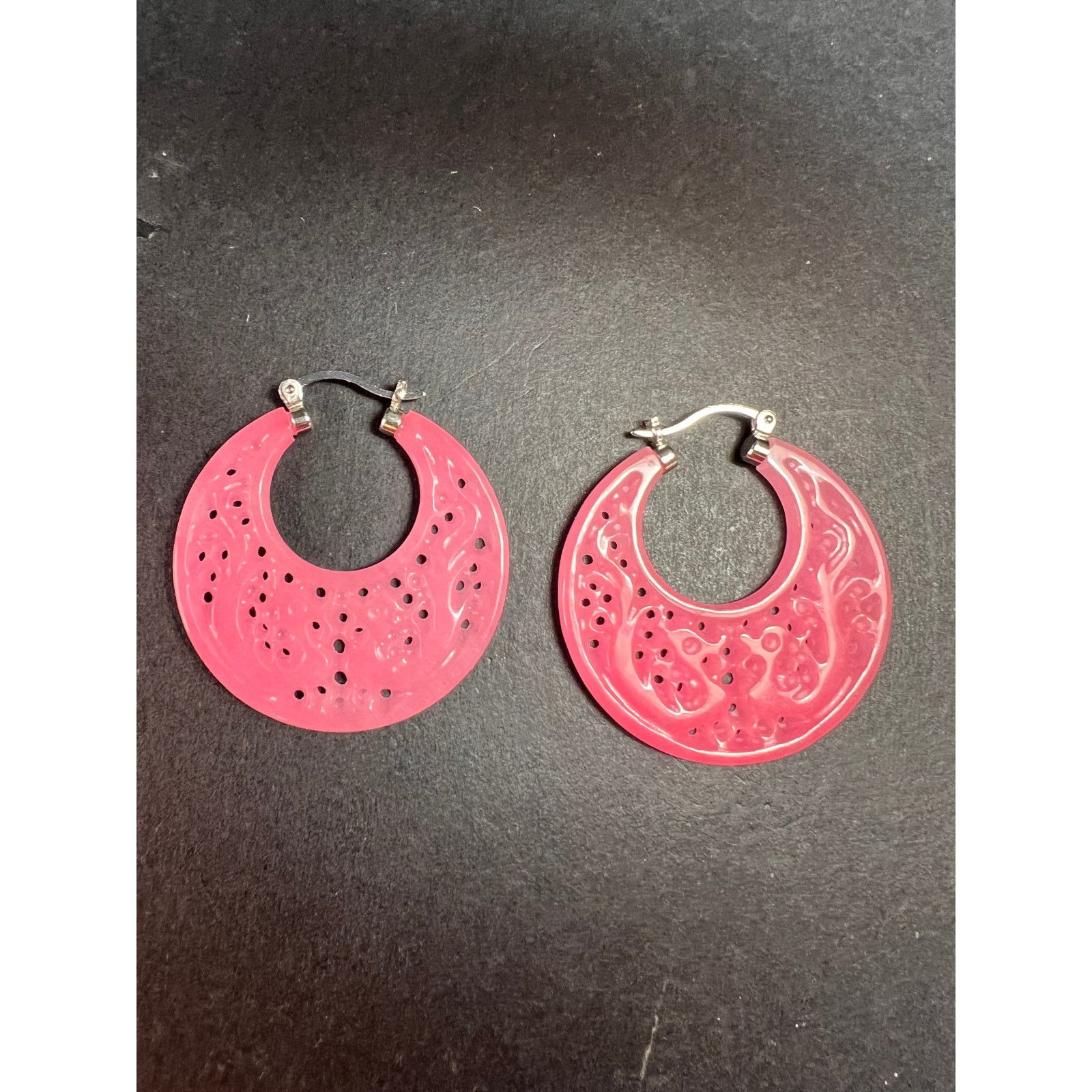 Other NEW pink jade carved dragon hoop earrings with 925 silver Size ONE SIZE - 12 Thumbnail