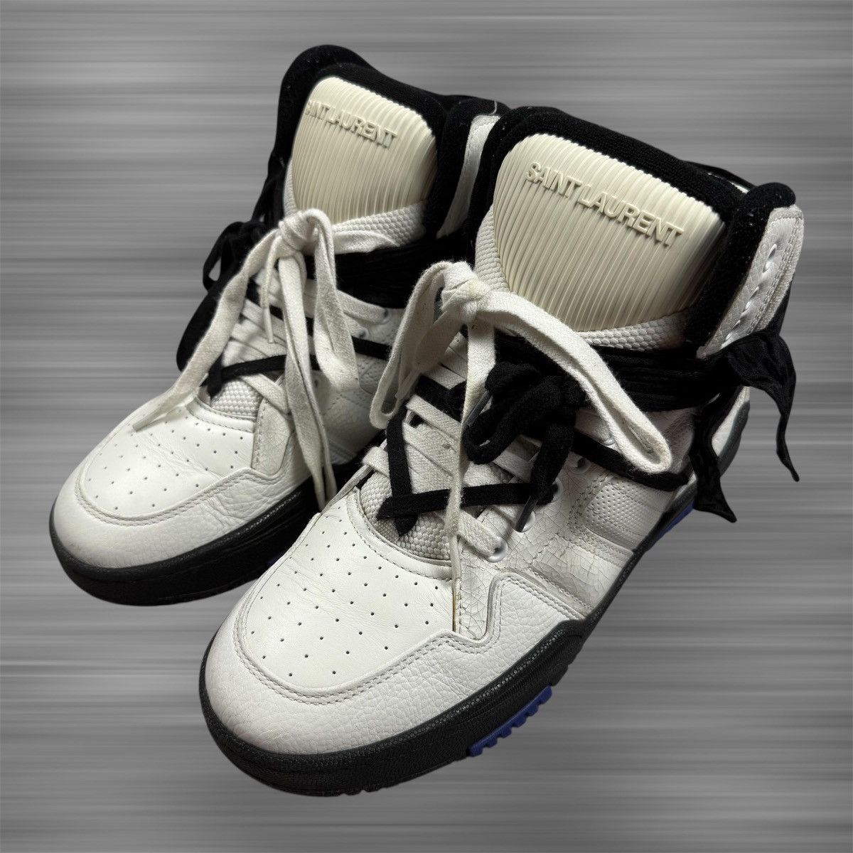 Saint Laurent Paris Saint Laurent Smith Grained Leather ‘White/Black’ Shoes Size US 9.5 / EU 42-43 - 1 Thumbnail