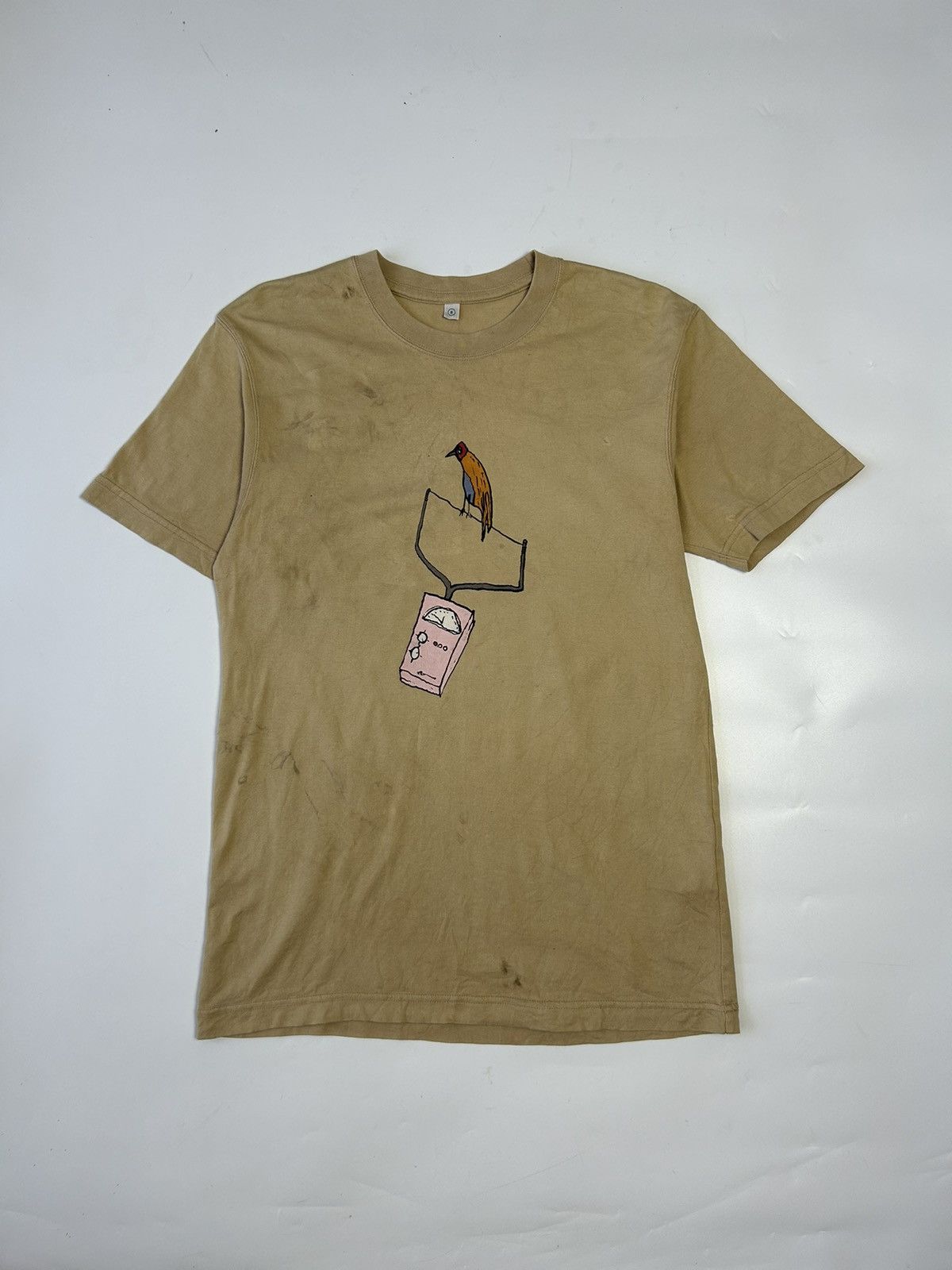 Japanese Brand × Uniqlo UNIQLO BEIGE CLASSIC TEE Size US S / EU 44-46 / 1 - 1 Thumbnail