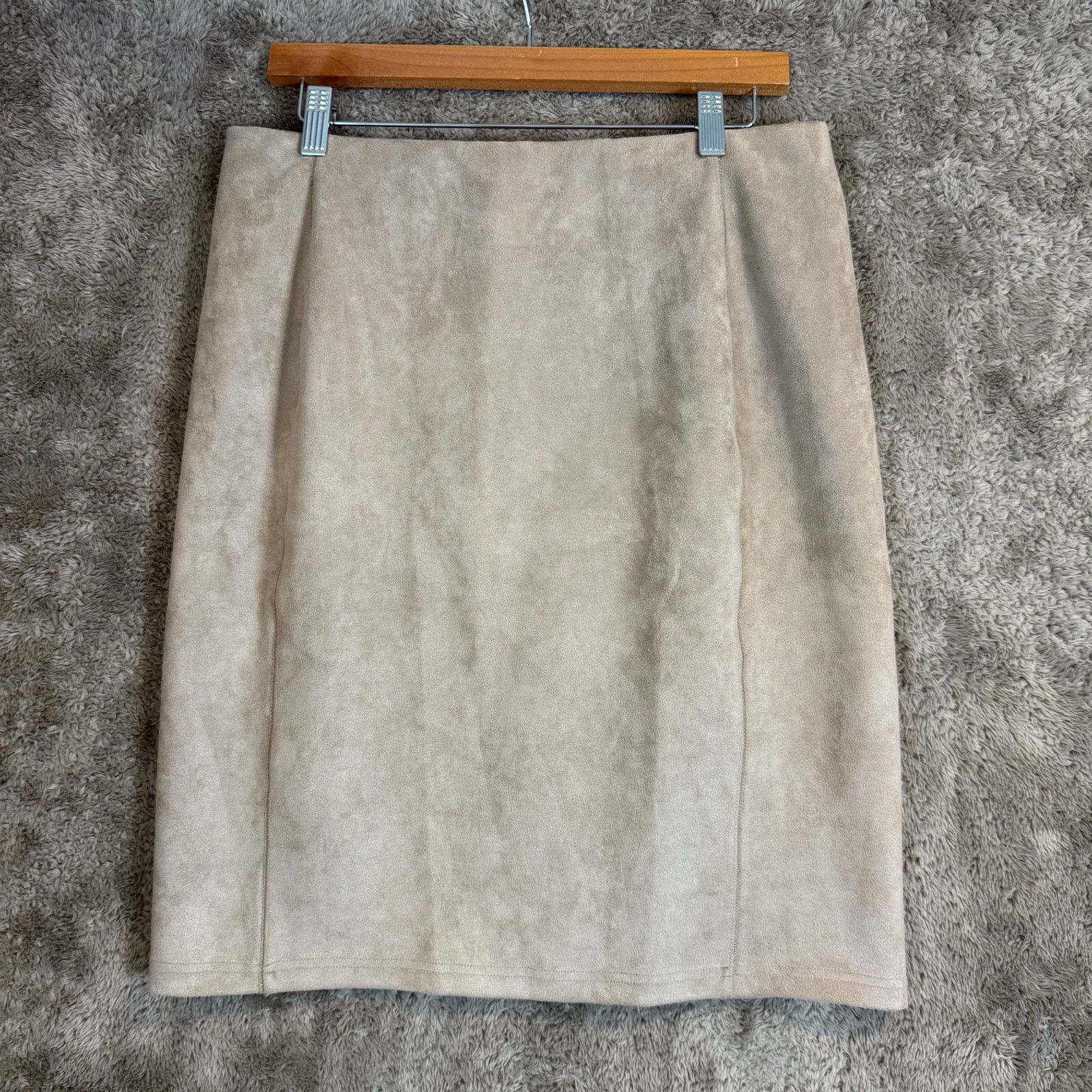 Other Ellie Kai Straight Pencil Skirt Tan Beige Faux Suede 12 Size 34" / US 12 / IT 48 - 1 Thumbnail