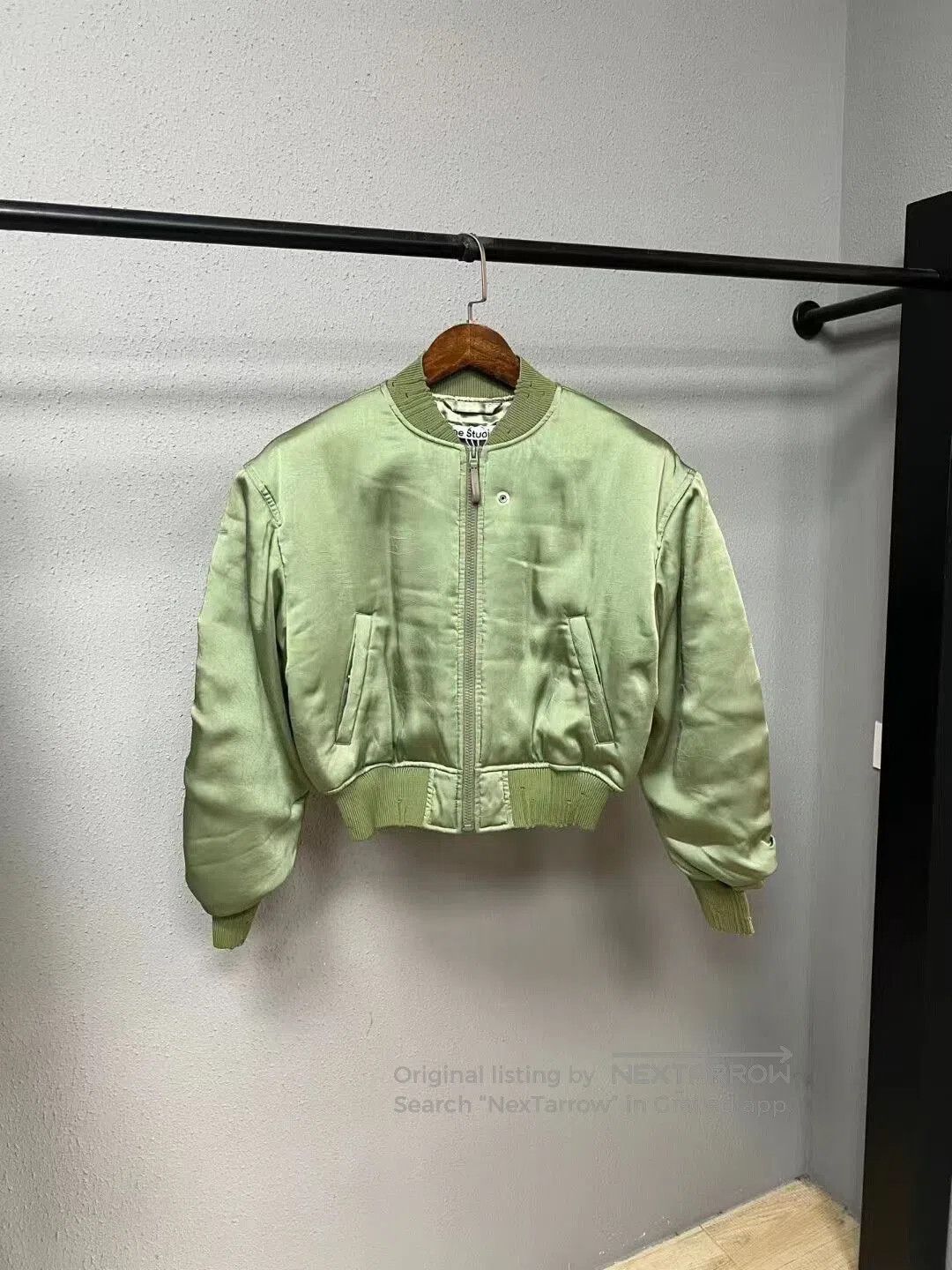 Acne Studios acne studios green logo bomber jacket. Size XS / US 0-2 / IT 36-38 - 1 Thumbnail