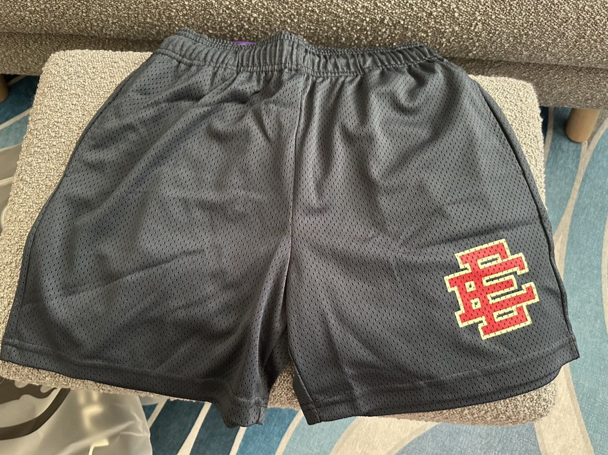Eric Emanuel Eric Emanuel EE Basic Short (Small) Size US 30 / EU 46 - 4 Thumbnail