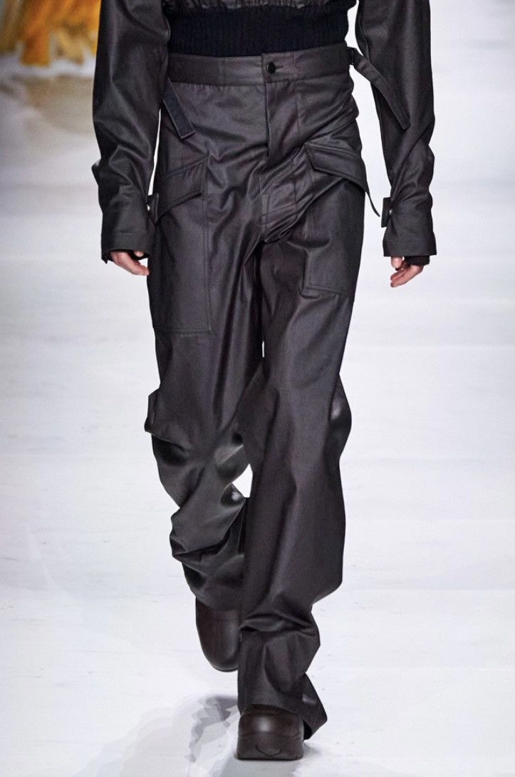 image of Bottega Veneta Runway High Waisted Cargo Pants in Black, Men's (Size 34)