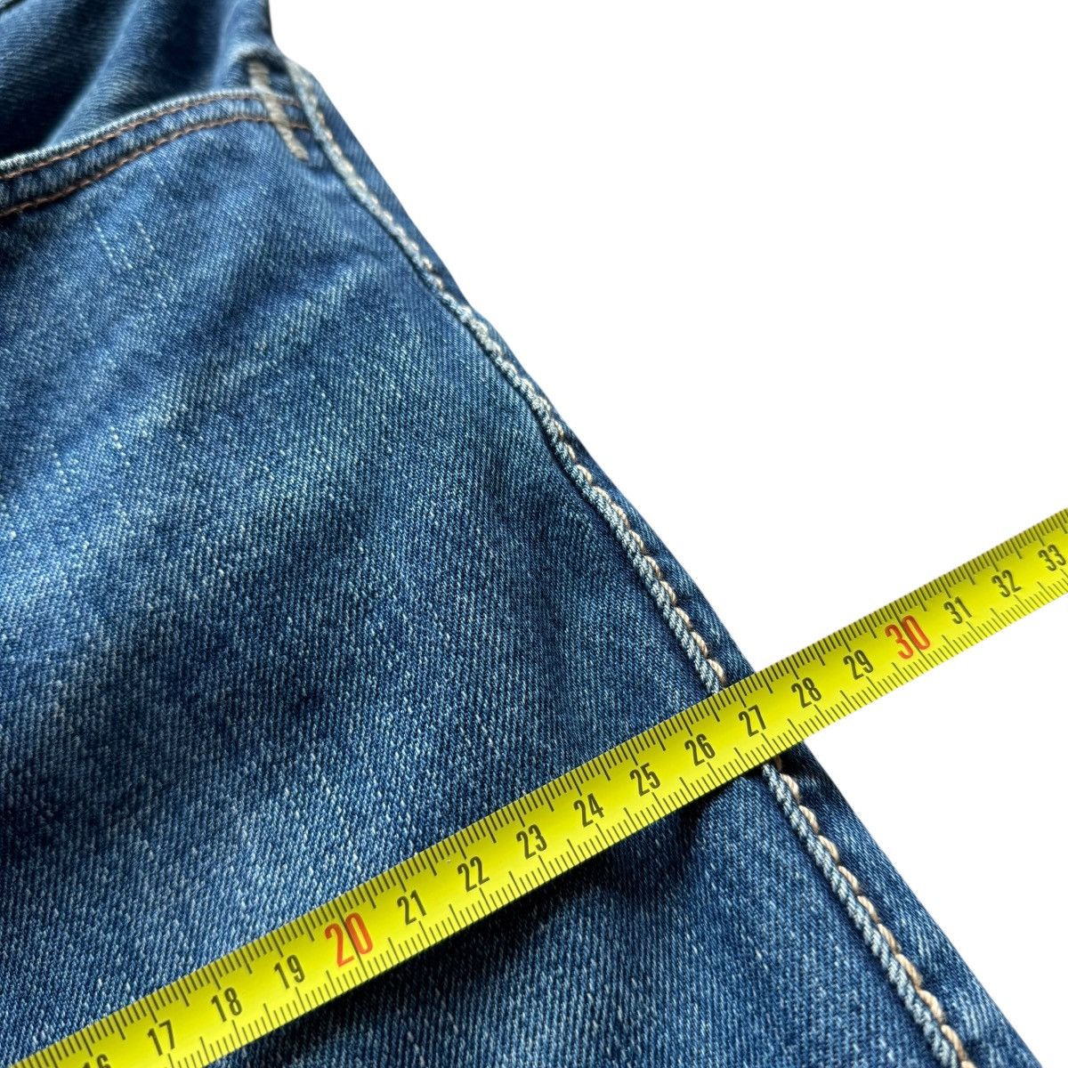 Levi's INSANE 1 of 1 Red Tab Levi’s engineered jeans buckleback y2k Size US 31 - 17 Thumbnail