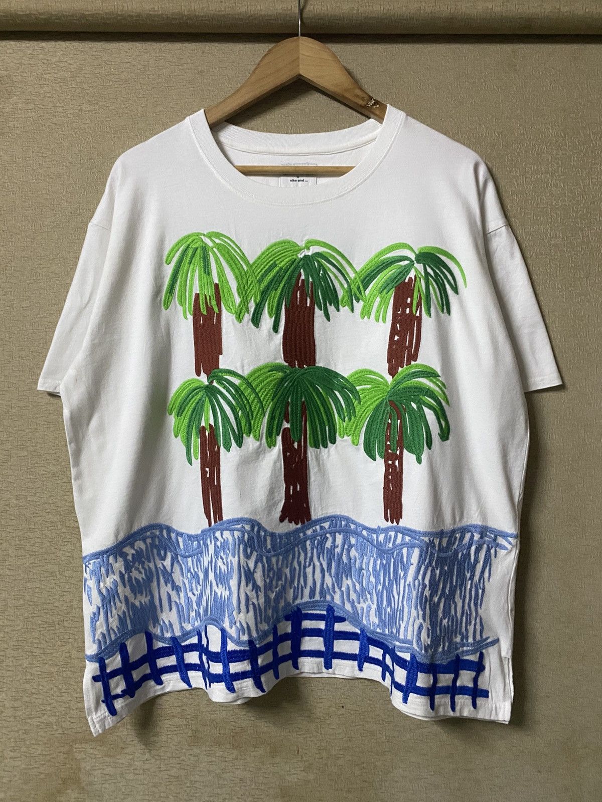 Tsumori Chisato TSUMORI CHISATO by NIKO And Embroidery Palm Tree Art Tshirt Size US XL / EU 56 / 4 - 1 Thumbnail