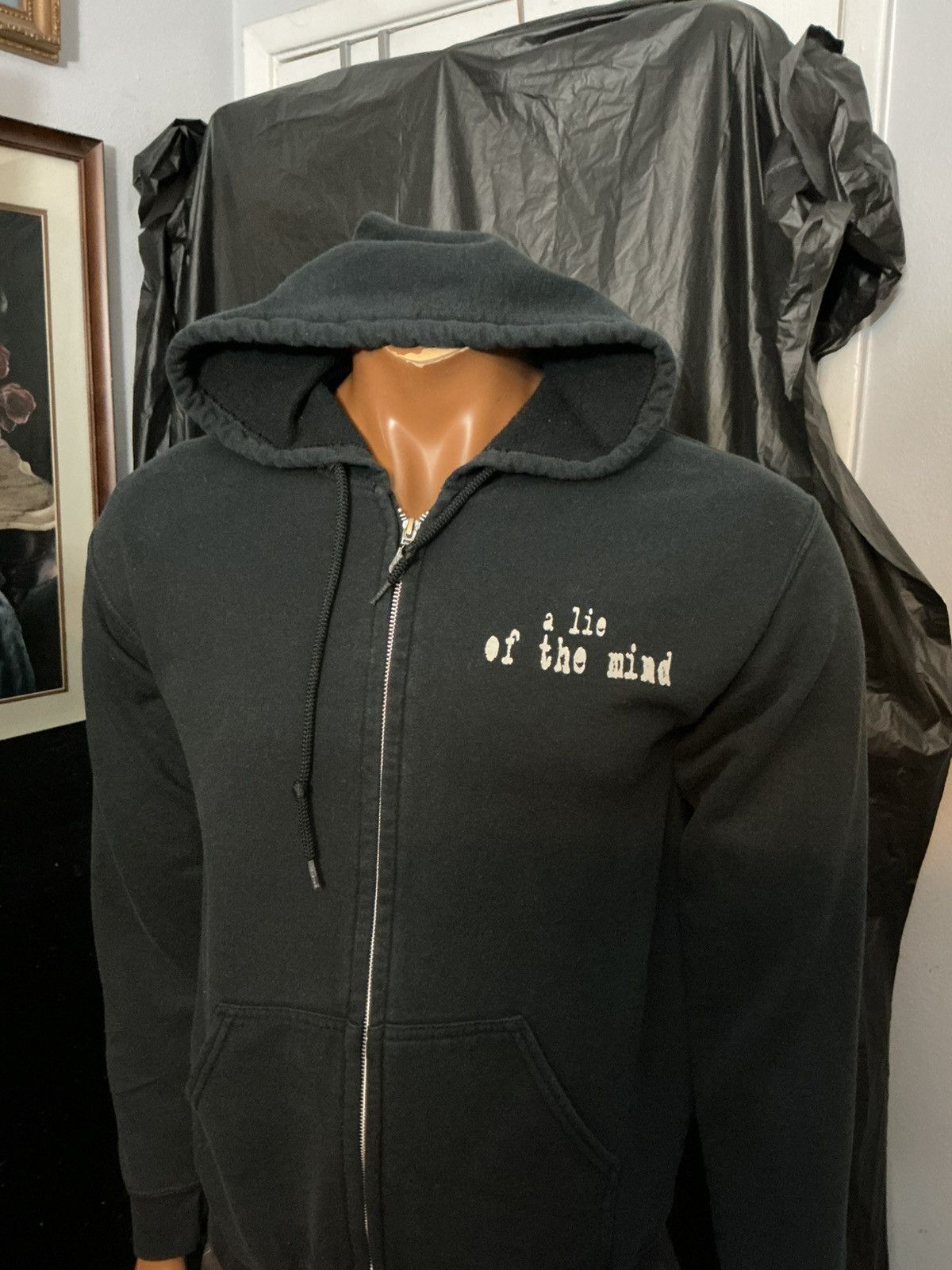 Gildan Sam Shepard A Lie Of The Mind Everything In Me Lies Hoodie Size US S / EU 44-46 / 1 - 10 Thumbnail