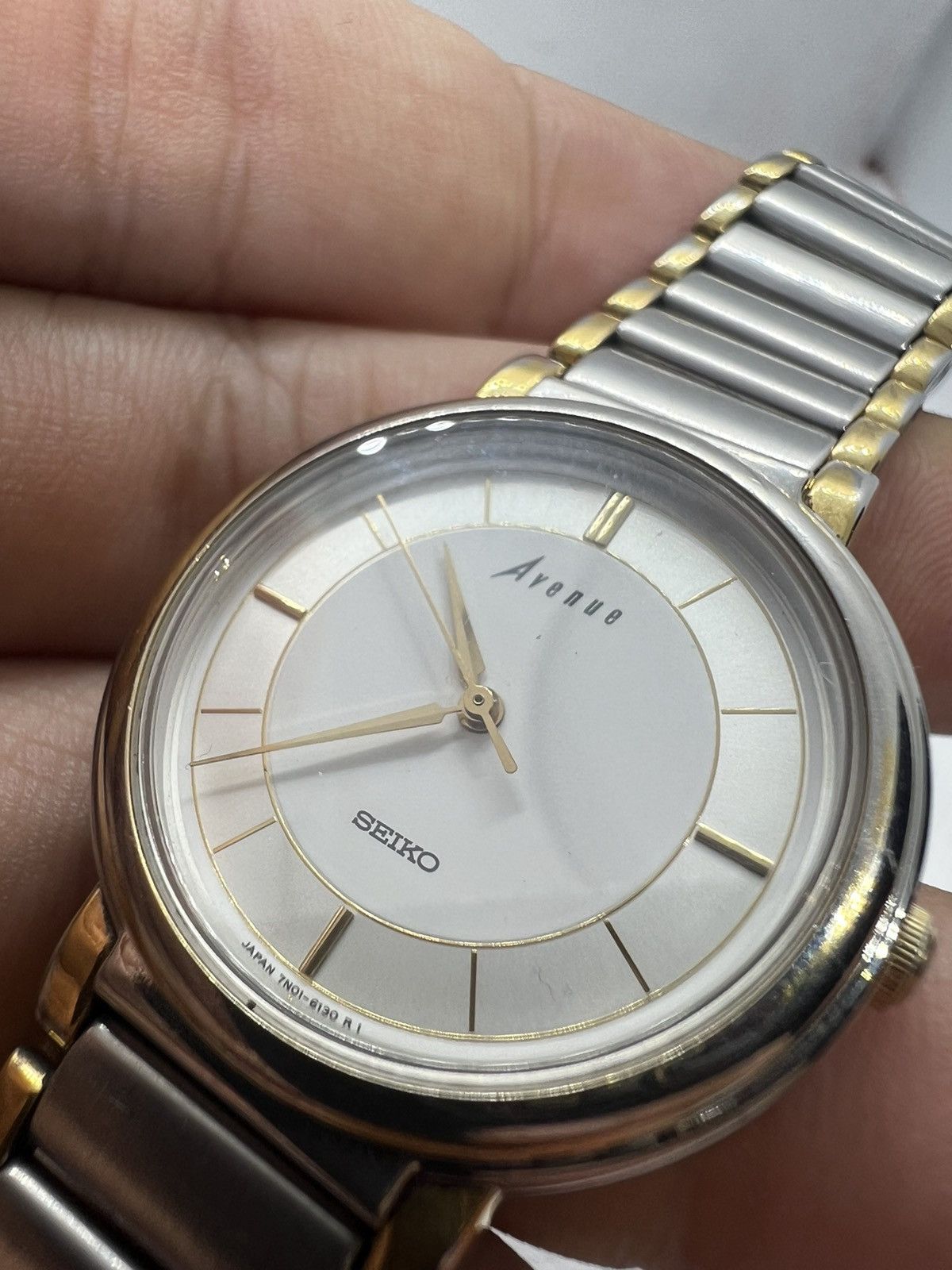 Seiko × Vintage Vintage Seiko Avenue 7N01-6110 Quartz Watch Size ONE SIZE - 4 Thumbnail