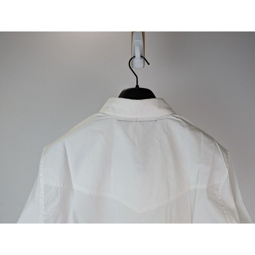 Vlone o1rshd1 V Logo Short-Sleeve Button-Up Shirt in White Size US XL / EU 56 / 4 - 12 Thumbnail
