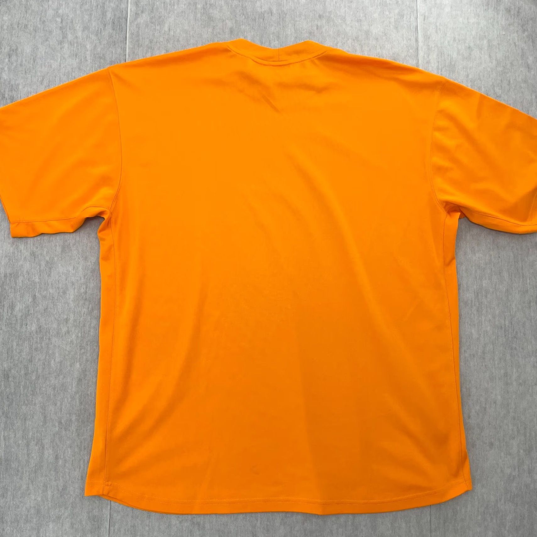 Nike VINTAGE Nike Court Shirt Adult Extra Large Orange Tennis Crew Neck Swoosh Men XL Size US XL / EU 56 / 4 - 2 Thumbnail