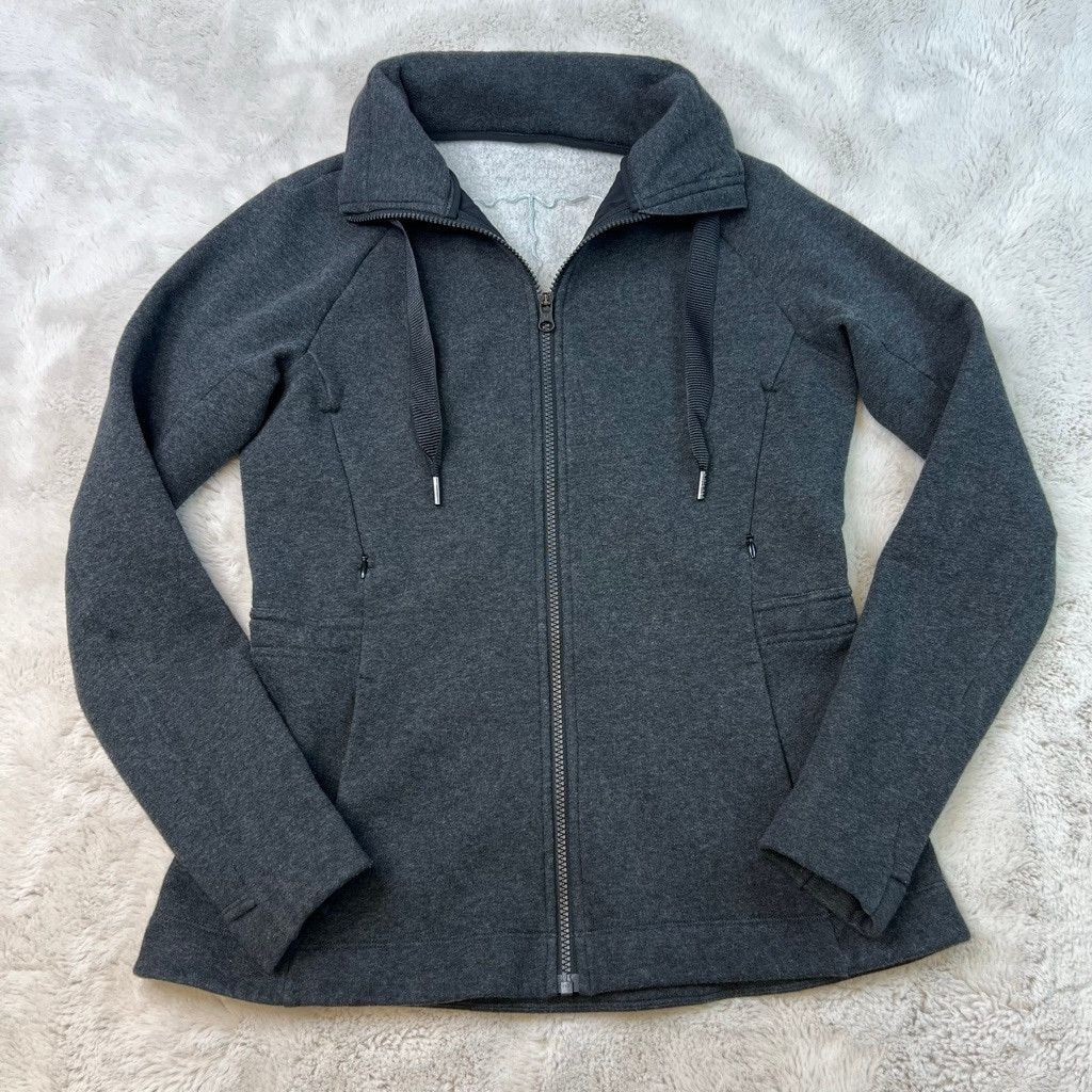 Lululemon Lululemon Gray Full Zip Jacket Sweatshirt Size 6 Fleece Size M / US 6-8 / IT 42-44 - 1 Thumbnail