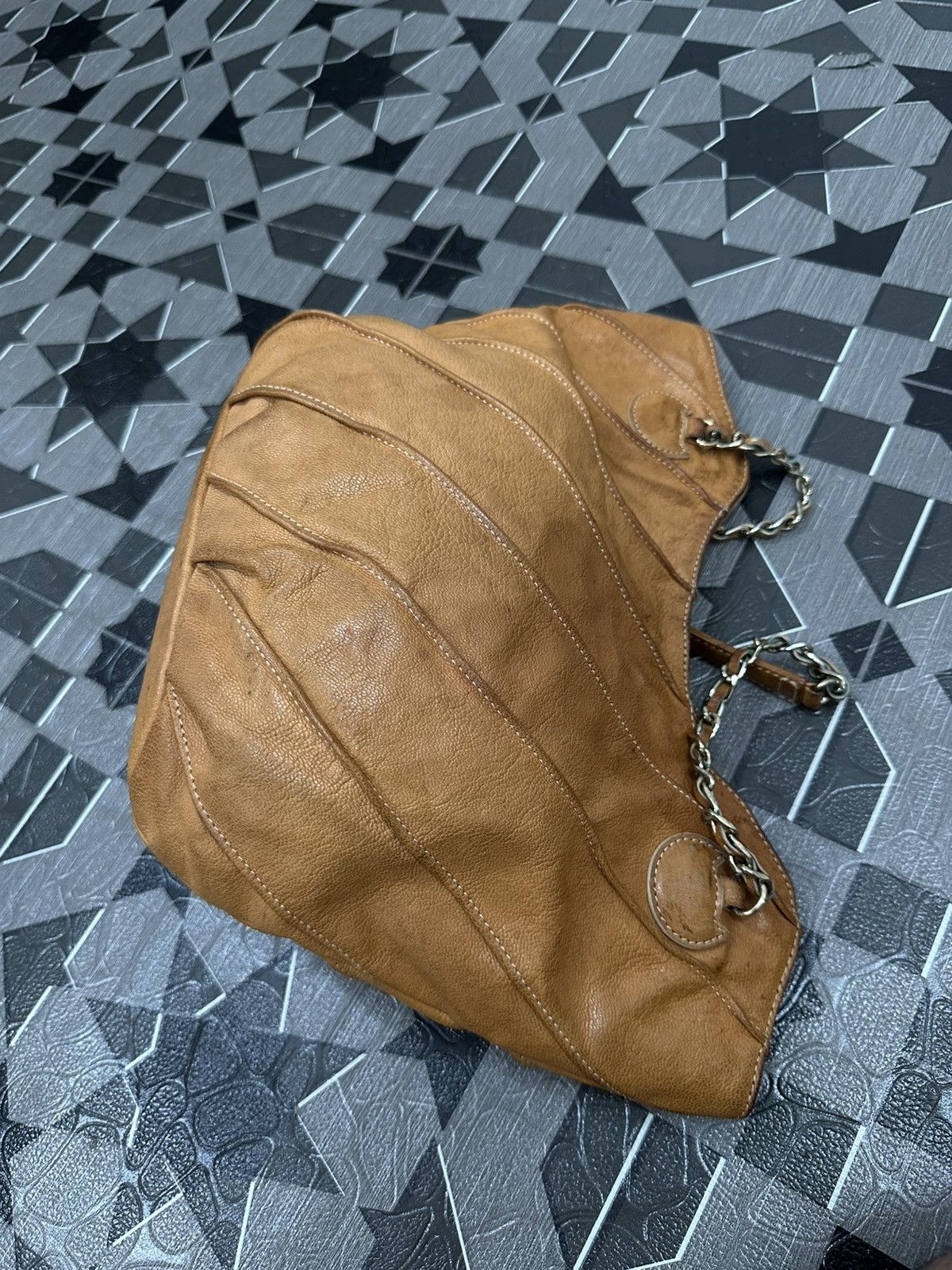Issey Miyake 1990s Tsumori Chisato Brown Leather Shoulder Bag Size ONE SIZE - 5 Thumbnail