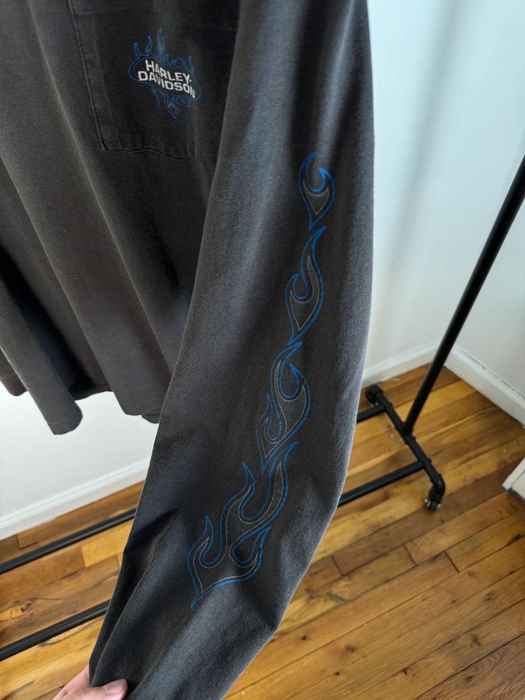 Harley Davidson 🚭RARE 🚭 ICE FLAME / POLAR BEAR HARLEY DAVIDSON LONG SLEEVE Size US XL / EU 56 / 4 - 7 Thumbnail