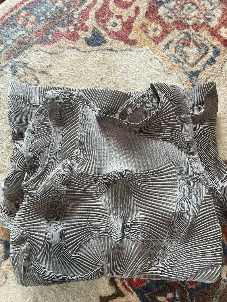 Issey Miyake Issey Miyake Gray Dress Size S / US 4 / IT 40 - 6 Thumbnail