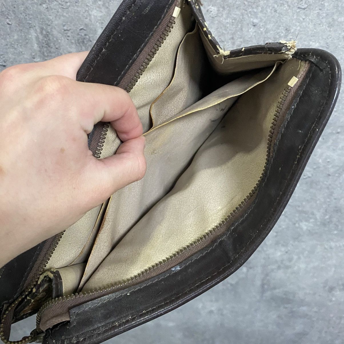 Dior Vintage Brown Monogram Christian Dior Clutch Bag Size ONE SIZE - 8 Thumbnail