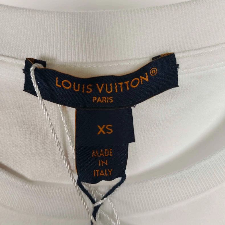 Louis Vuitton Louis Vuitton White parrot short sleeves Size US XS / EU 42 / 0 - 3 Thumbnail