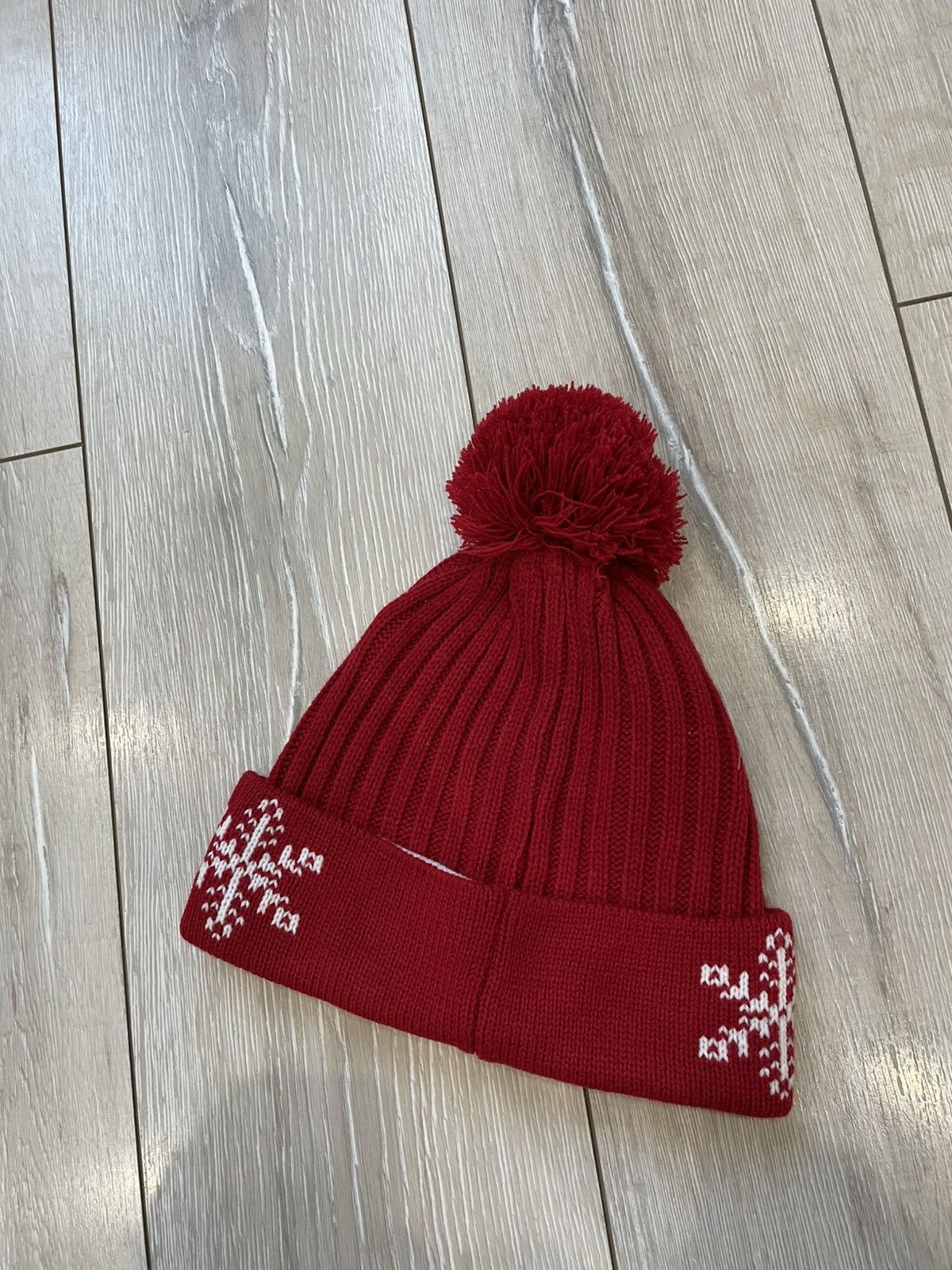 Jean Paul Gaultier I 🤍 GAULTIER Winter Bobble Hat Knitted Red & White Jean Paul Size ONE SIZE - 2 Thumbnail