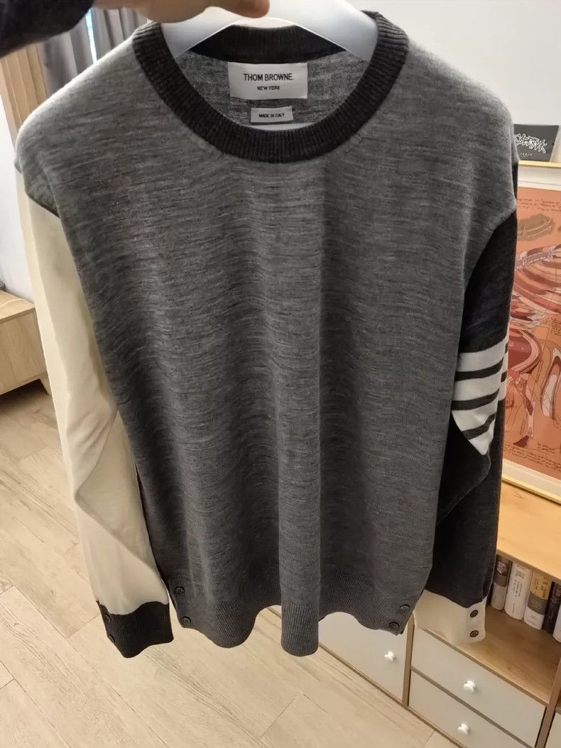 Thom Browne Thom browne Color-blocked wool sweater 2503-Nextarrow Size US L / EU 52-54 / 3 - 1 Thumbnail