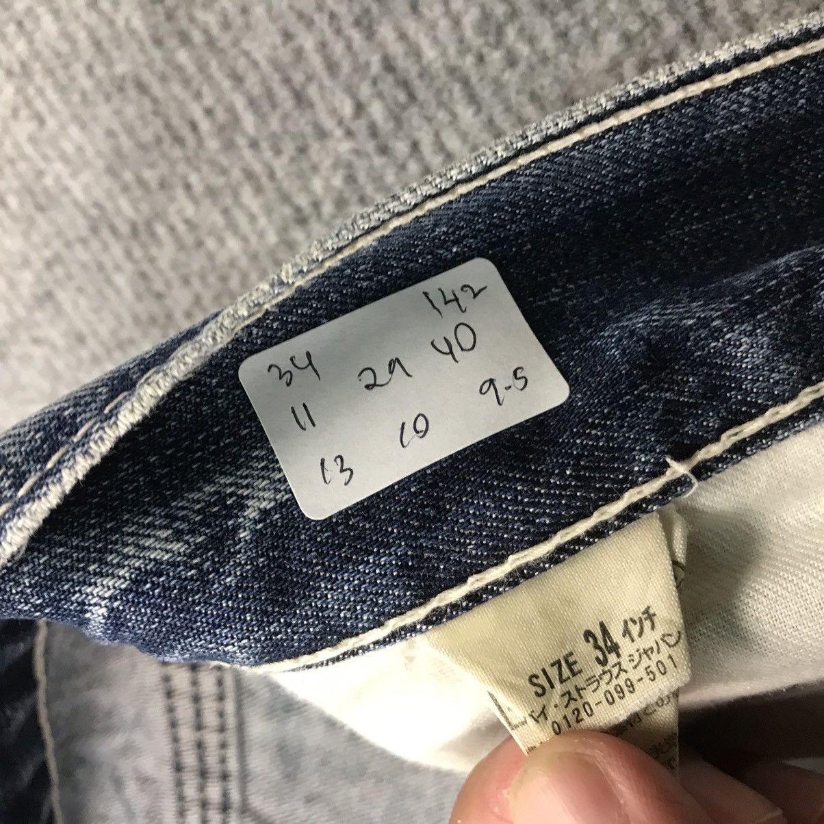 Levi's Vintage Clothing RIPPED DISTRESSED LEVIS BLUE DENIM BAGGY PANTS 142 Size US 34 / EU 50 - 19 Thumbnail