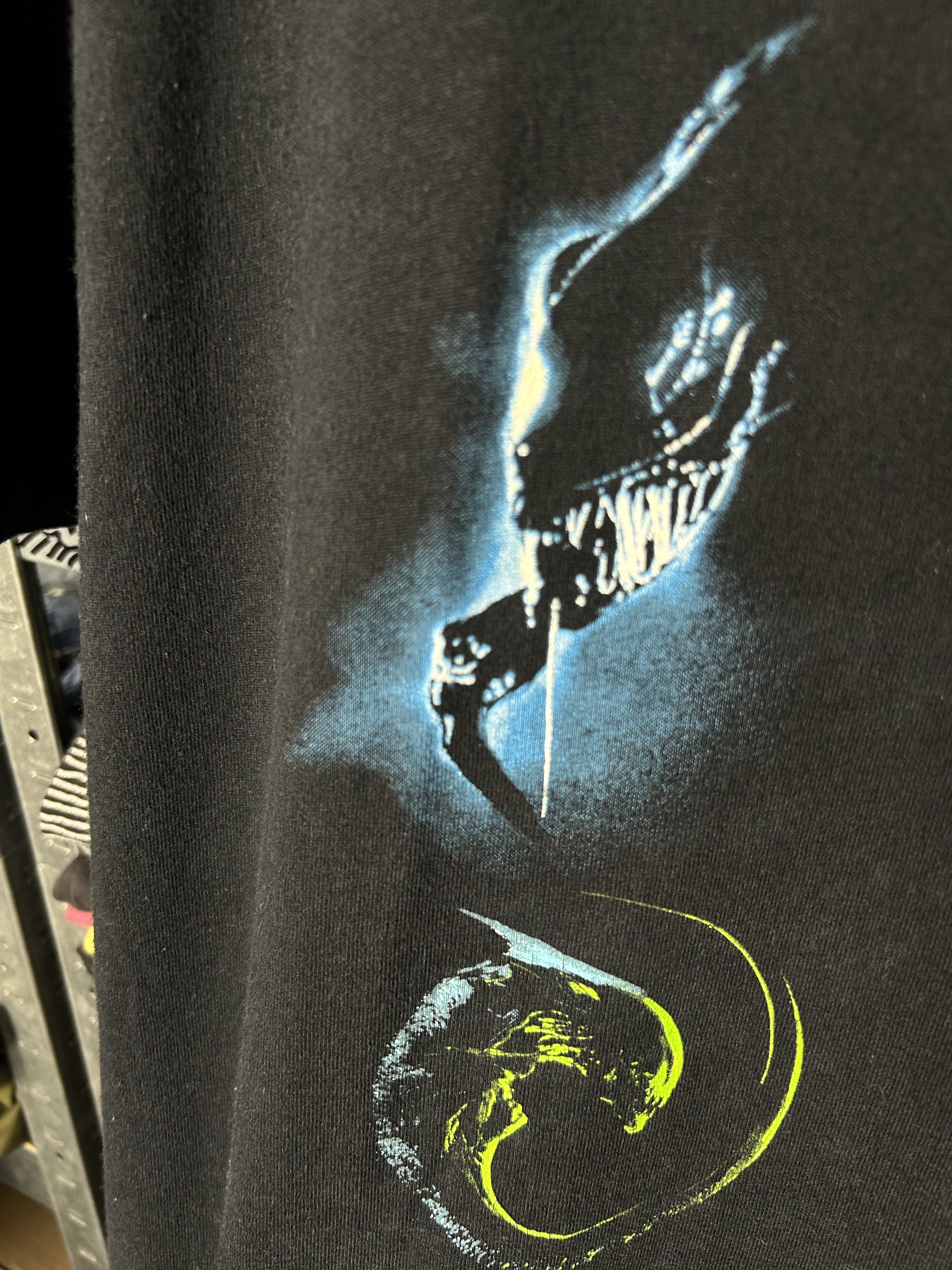 Vintage Vintage 1993 Alien Trilogy Horror Movie T-shirt Size US XL / EU 56 / 4 - 8 Thumbnail