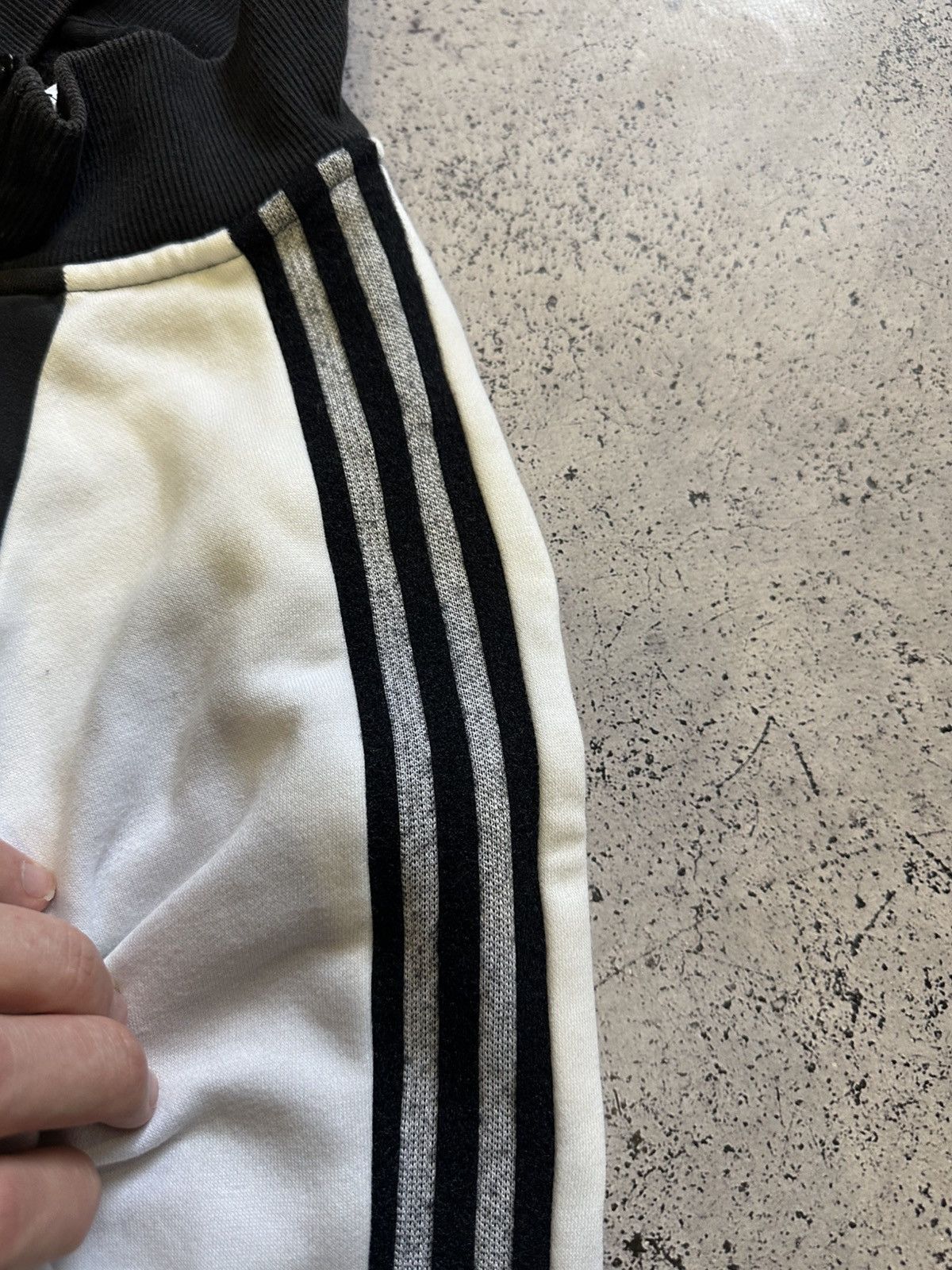 Adidas Vintage Adidas Real Madrid Track Jacket Lampas Y2K USA Size US M / EU 48-50 / 2 - 3 Thumbnail