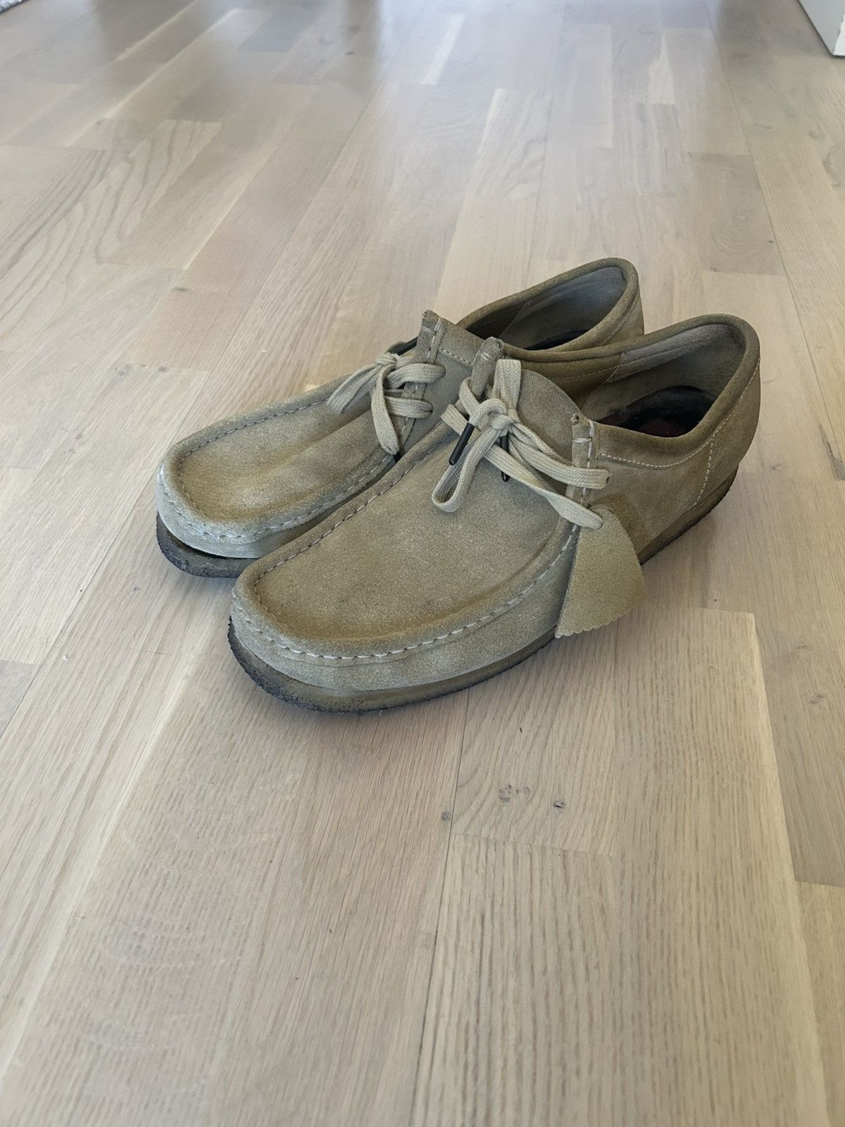 Clarks Clarks Wallabee Maple Suede EU 44 | UK 9.5 Size US 11 / EU 44 - 1 Thumbnail