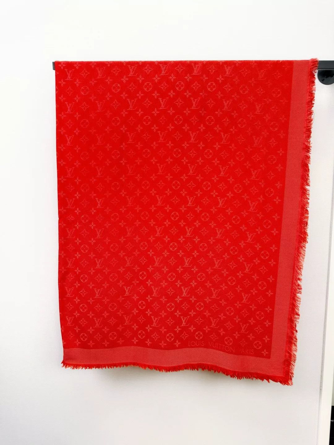 Louis Vuitton Louis Vuitton Silk Monogram Square Scarf Size ONE SIZE - 1 Thumbnail