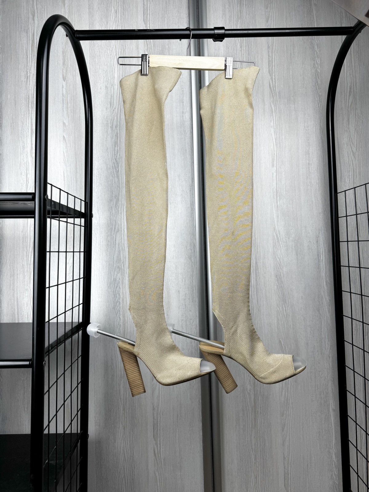 Yeezy YEEZY Season 2 Beige-Gold High Knit Boots Kanye West EUR 40 Size US 10 / IT 40 - 5 Thumbnail