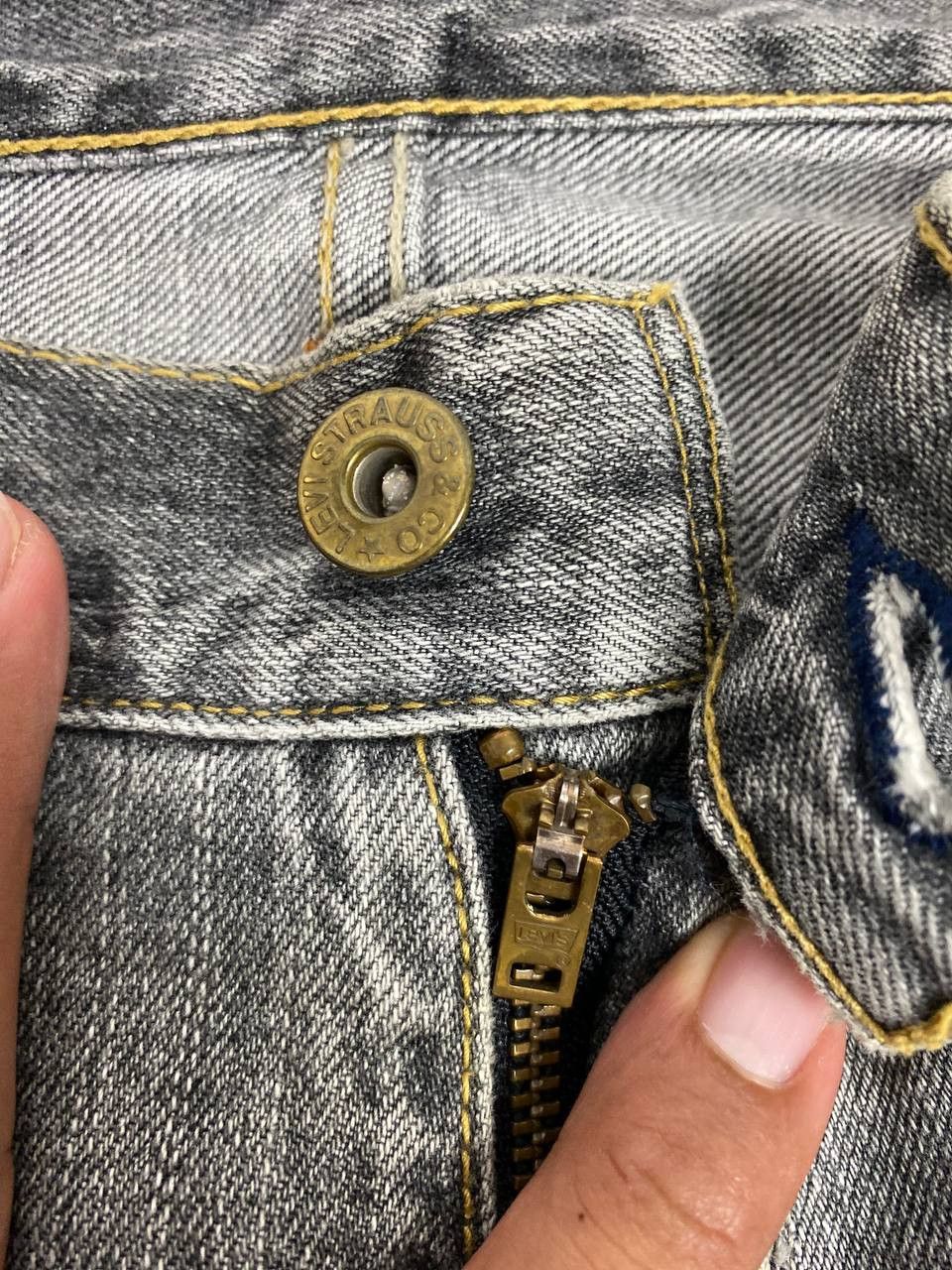 Levi's vintage levis 503 cropped distressed denim Size US 35 - 12 Thumbnail