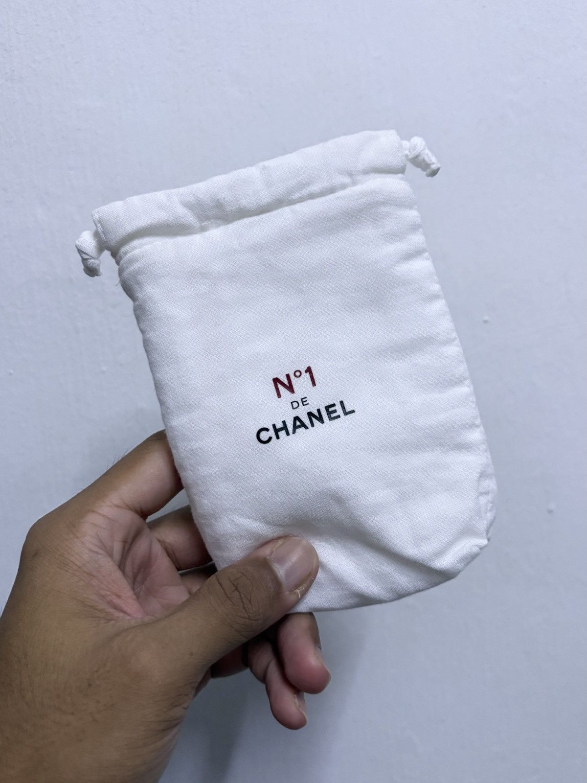 Chanel Chanel N•1 / de Chanel Beauty Drawstring Pouch Size ONE SIZE - 1 Thumbnail
