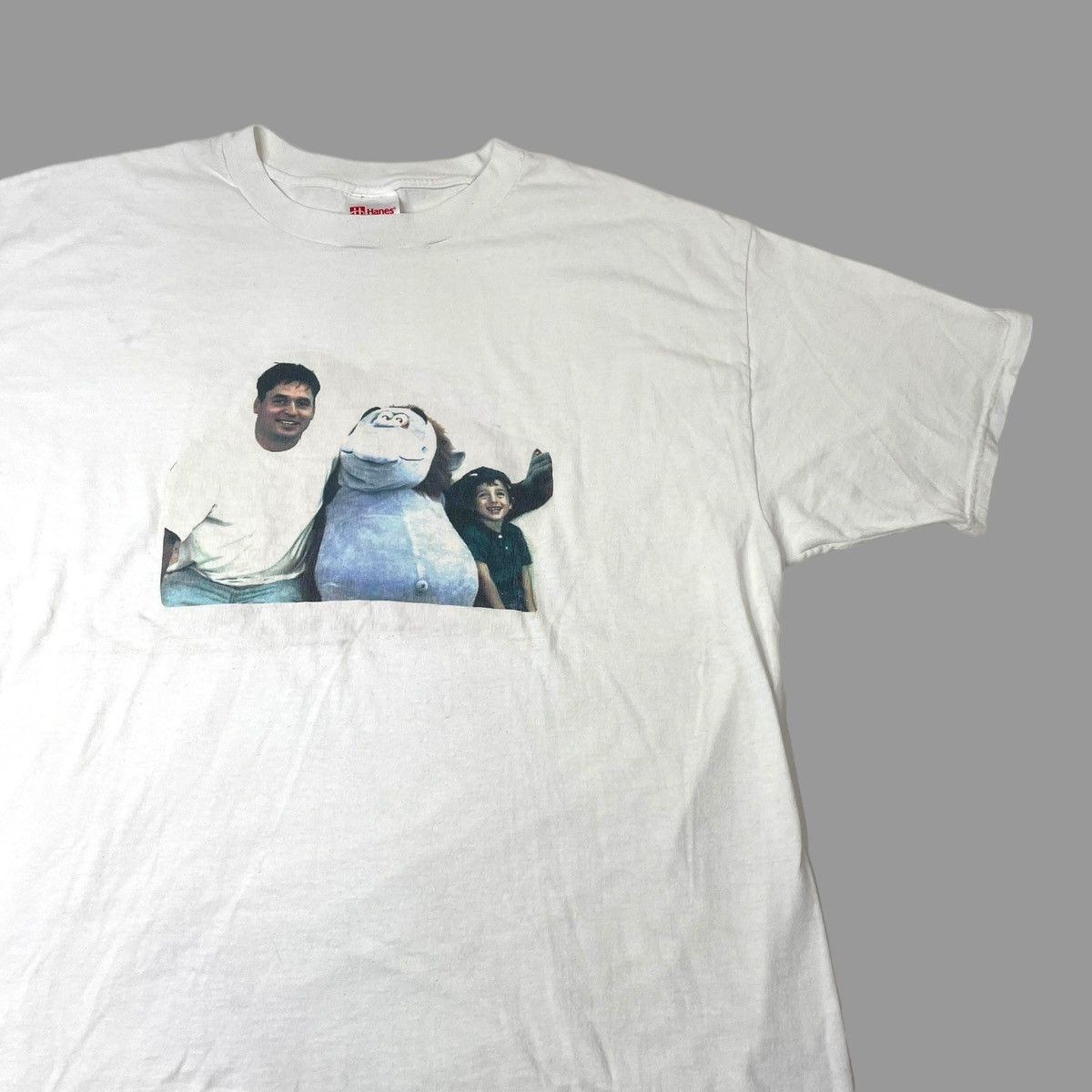Vintage Vintage 90s family photograph t shirt Size US XL / EU 56 / 4 - 3 Thumbnail