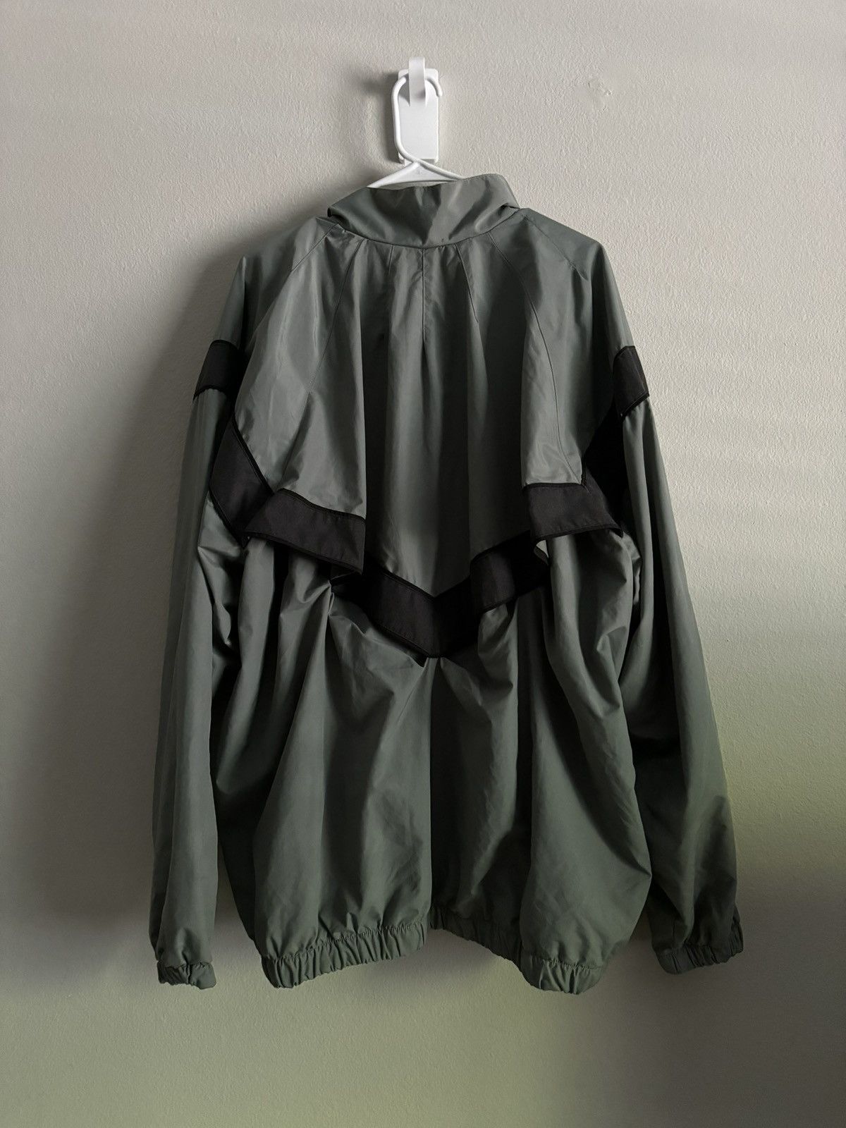 Vintage Military Physical Fitness Uniform Jacket Windbreaker Size US XXL / EU 58 / 5 - 6 Thumbnail