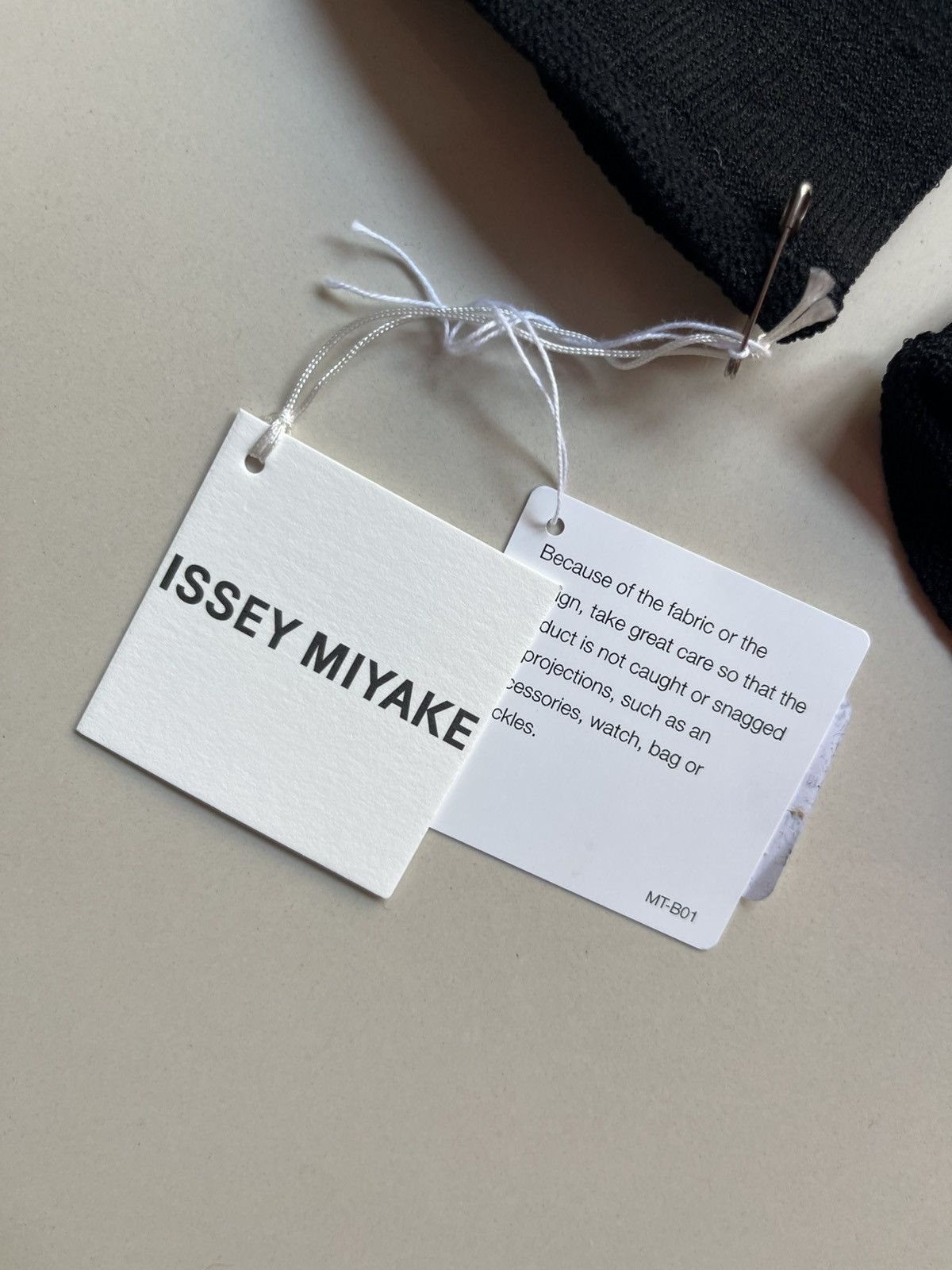 Issey Miyake Black Gloves Size ONE SIZE - 5 Thumbnail