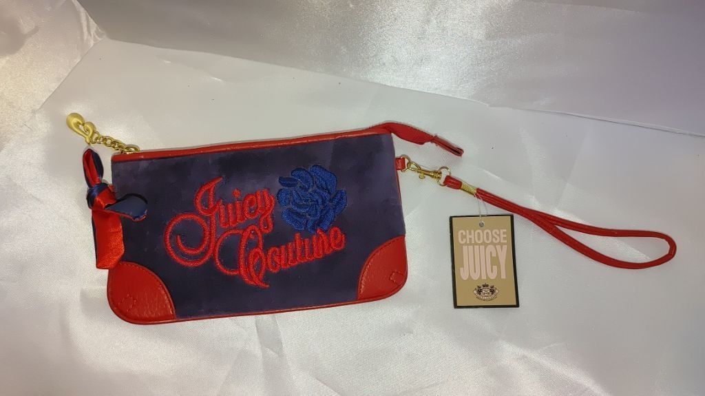 Juicy Couture Juicy Couture Velvet Wristlet NWT Size ONE SIZE - 1 Thumbnail
