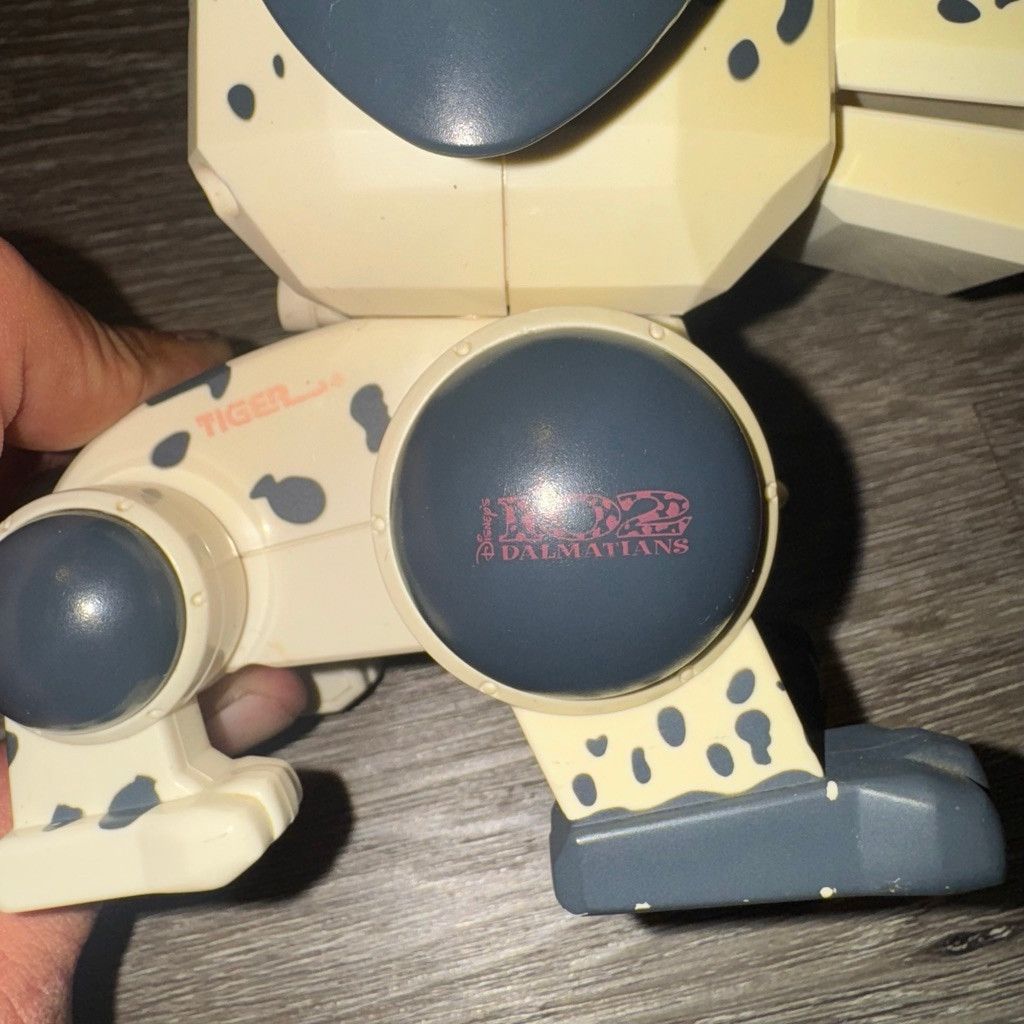 Disney Y2K 2000 Sega Tiger Electronics 102 Dalmatians Robot Dog Size ONE SIZE - 7 Thumbnail