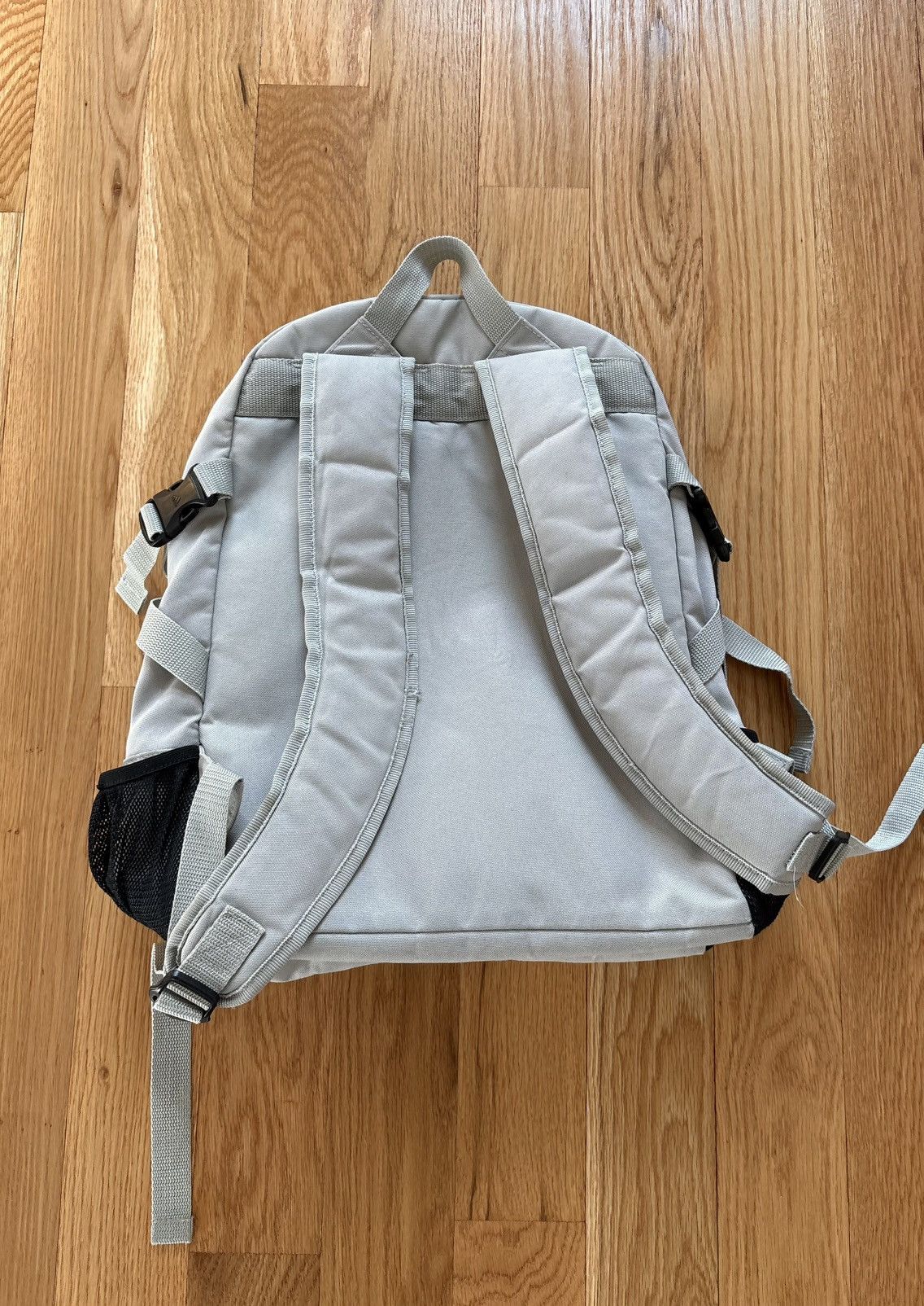 Adidas Adidas Vintage Y2K Backpack Logo Bag Retro 2000s READ Size ONE SIZE - 2 Thumbnail