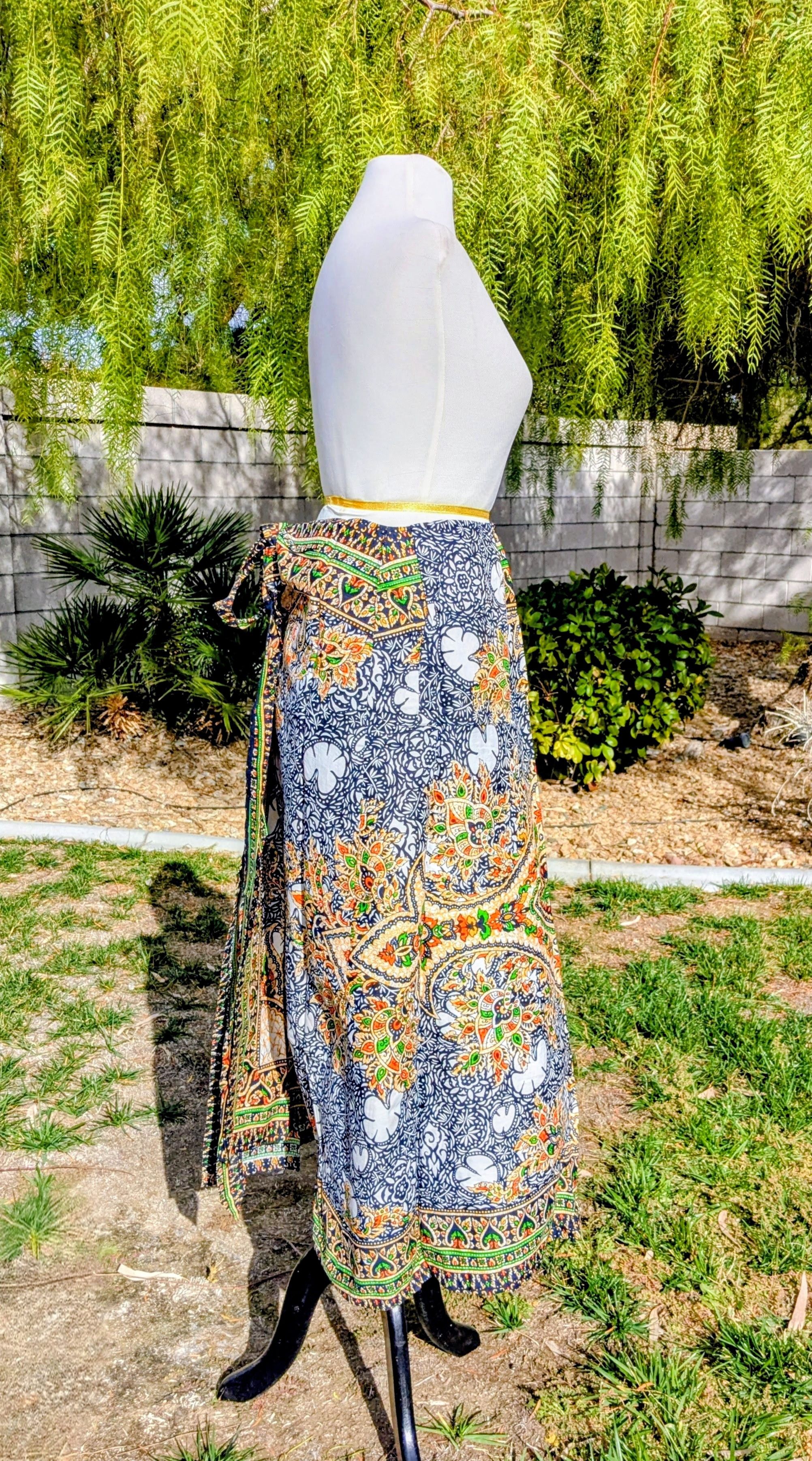 Other Vintage Boho Retro Flowy Thailand Tie-On Midi Wrap Skirt Size 42" / US 20 - 3 Thumbnail