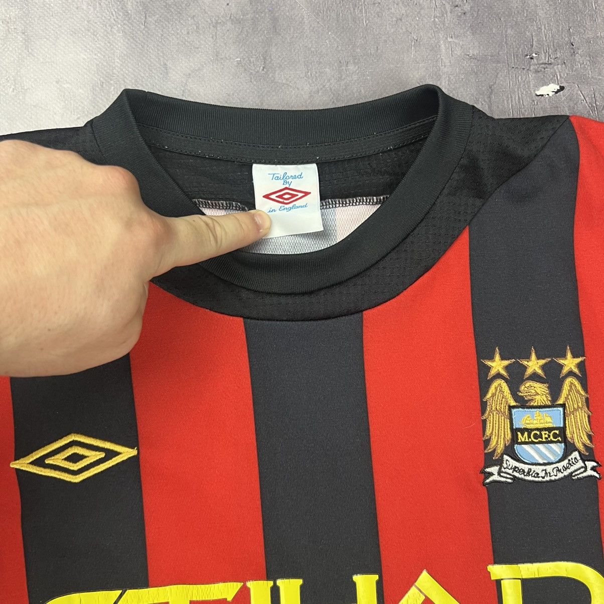 Umbro Rare! Carlos Tevez 32 Umbro Manchester City 00s Jersey Size US M / EU 48-50 / 2 - 19 Thumbnail