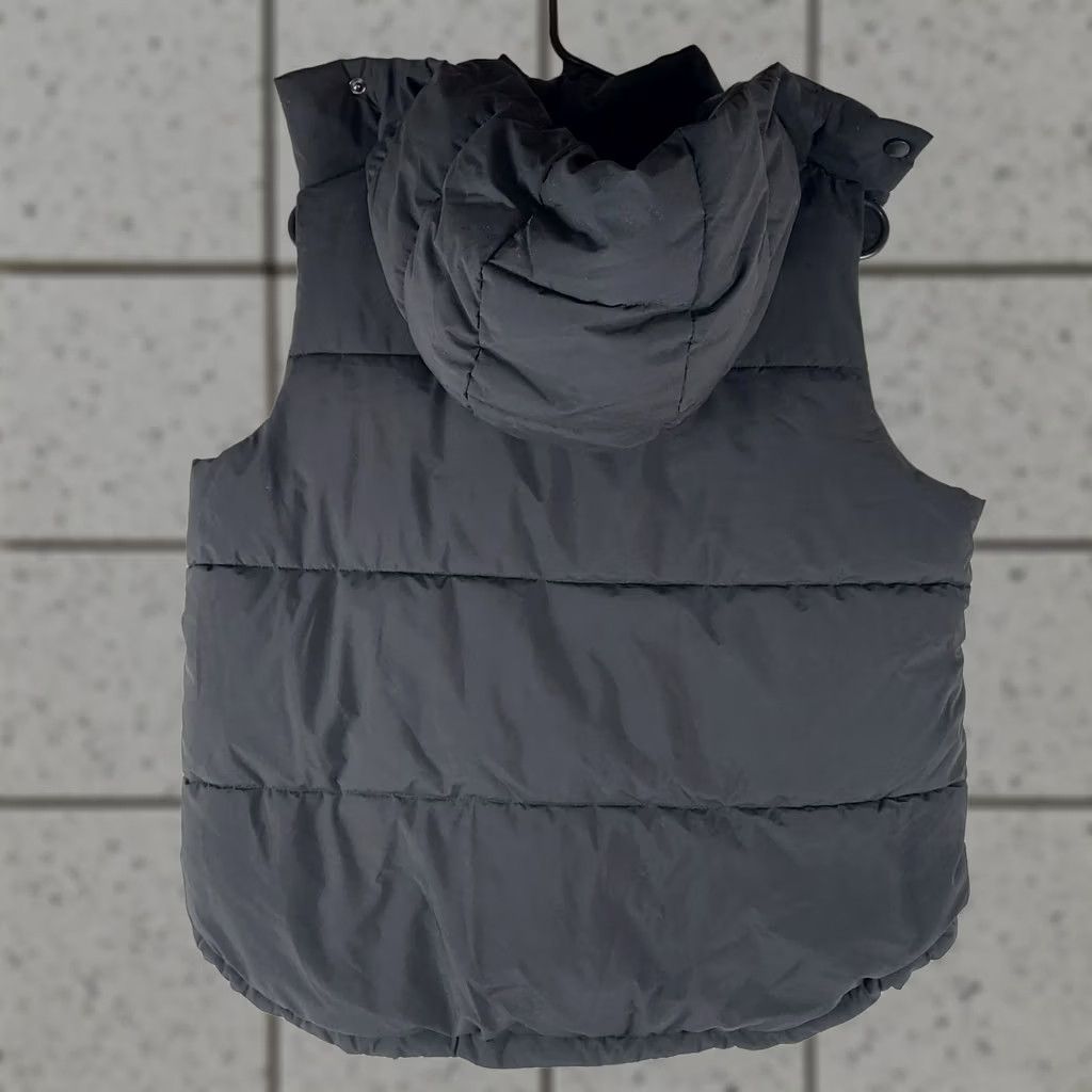 French Connection French Connection Puffer Vest Hooded Insulated Black Women S Small Outerwear, Casual Winter Fall Spring, Polyester Shell, Regular Fit, Vest Size S / US 4 / IT 40 - 1 Thumbnail
